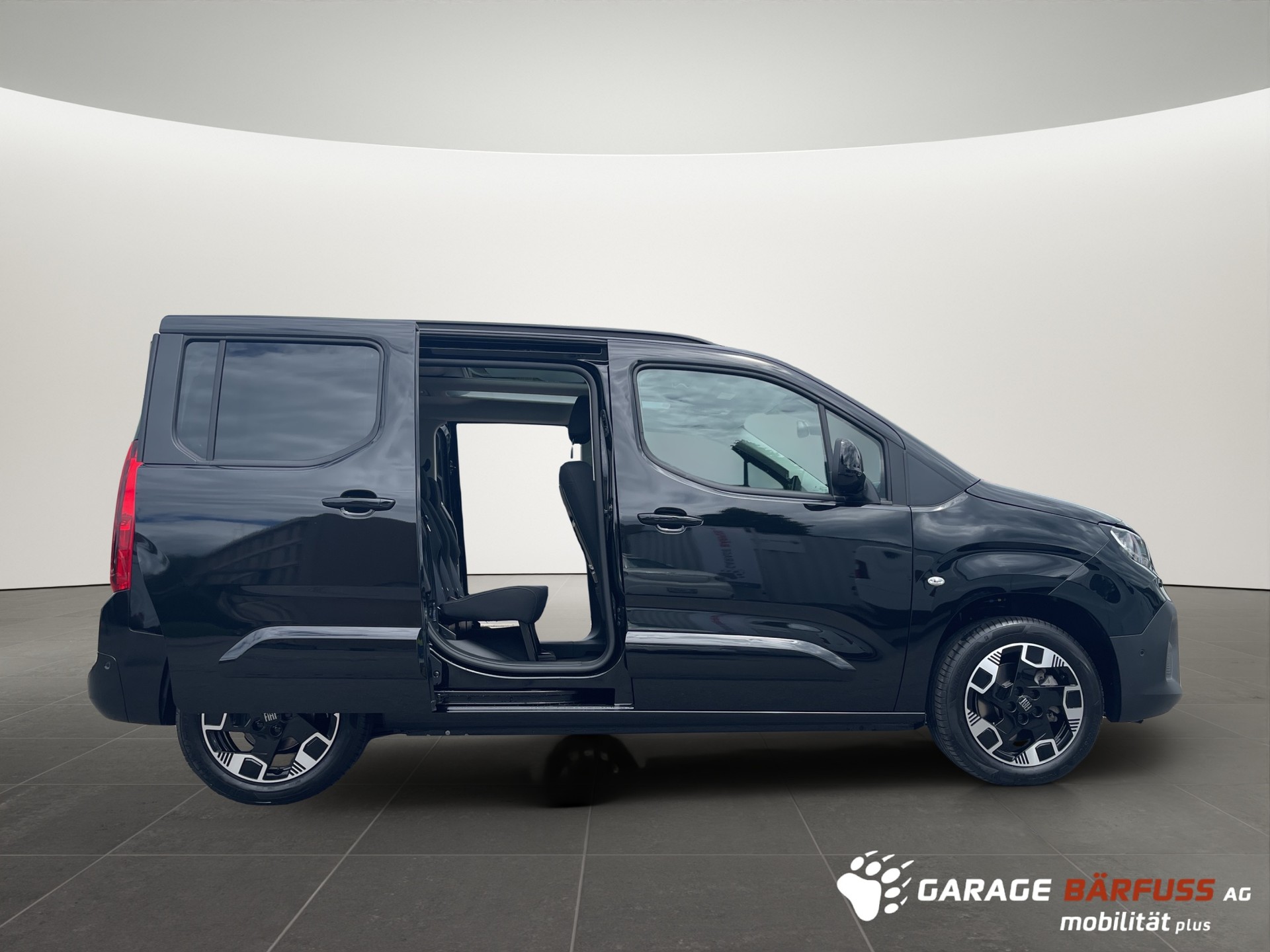 FIAT Qubo L 1.5 BlueHDi La Prima-image-8