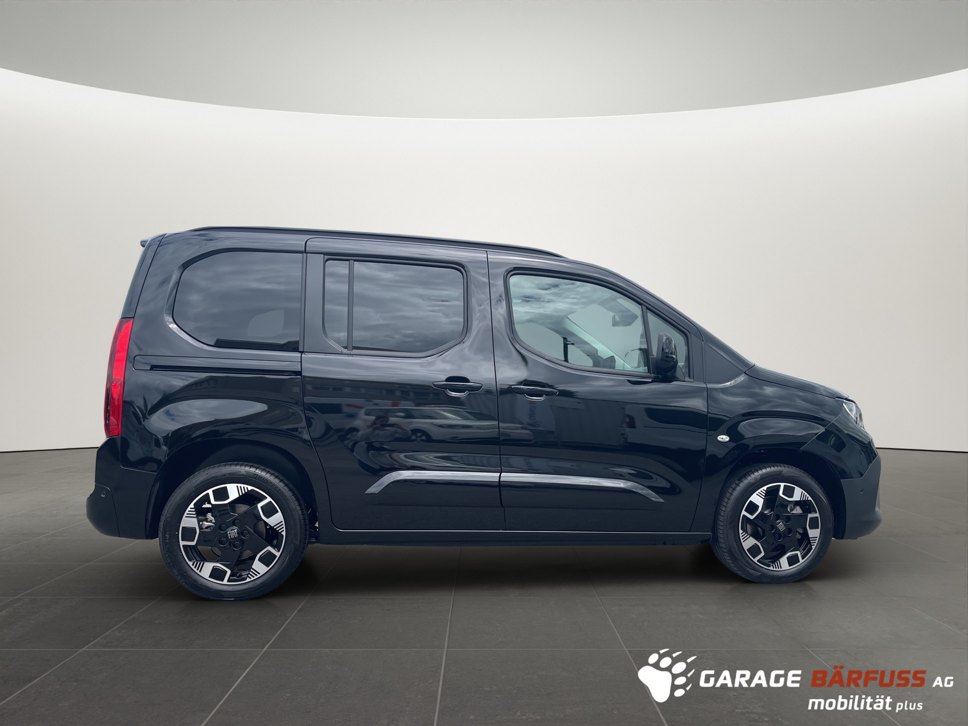 FIAT Qubo L 1.5 BlueHDi La Prima-image-4
