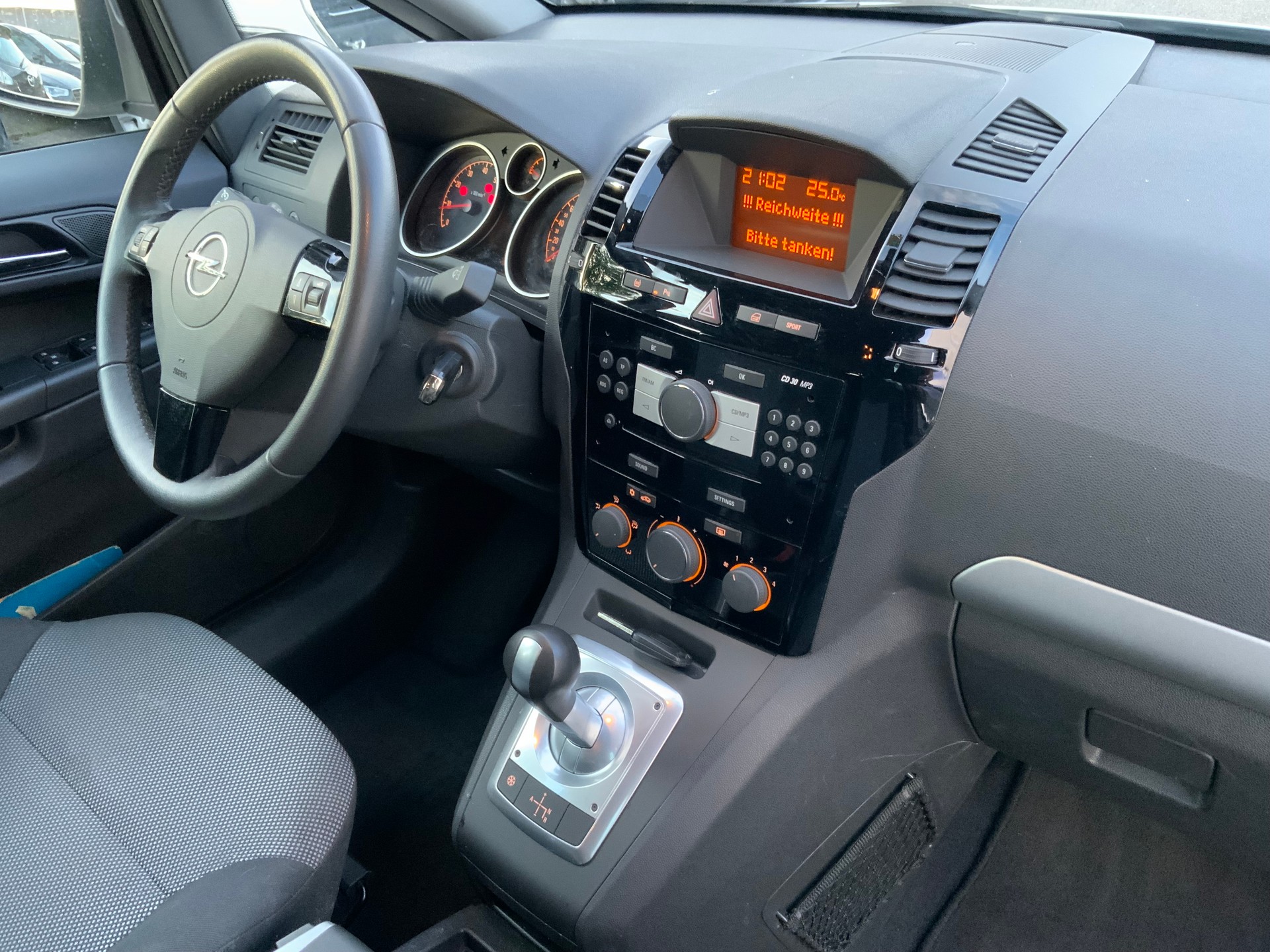 OPEL Opel Zafira B 18 R-image-9