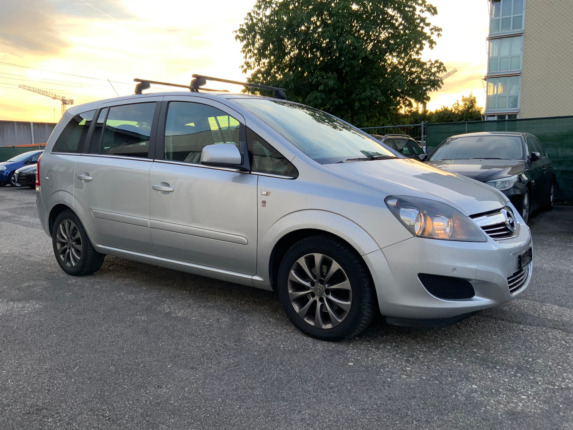 OPEL Opel Zafira B 18 R-image-2