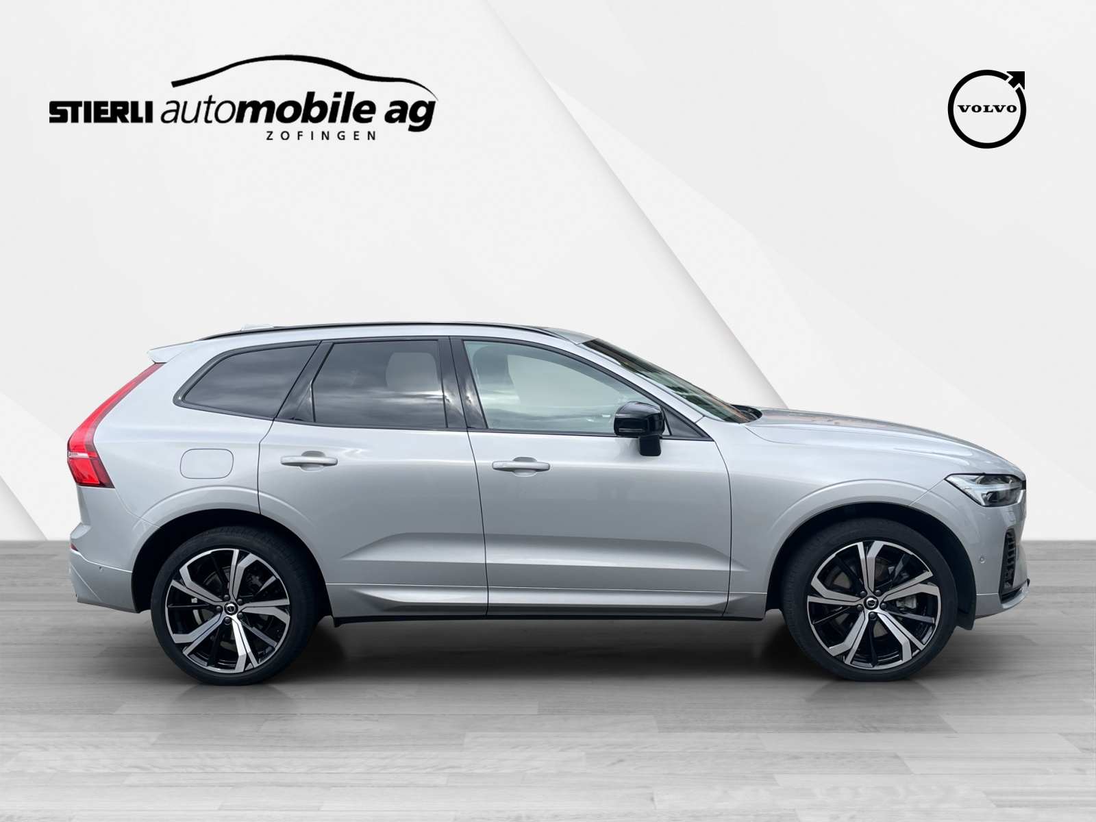 VOLVO XC60 2.0 T6 TE Ultimate Dark eAWD-image-3