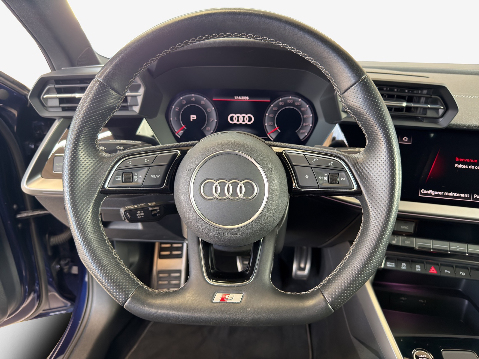AUDI A3 Sportback 40 TFSI S line quattro S-tronic-image-9
