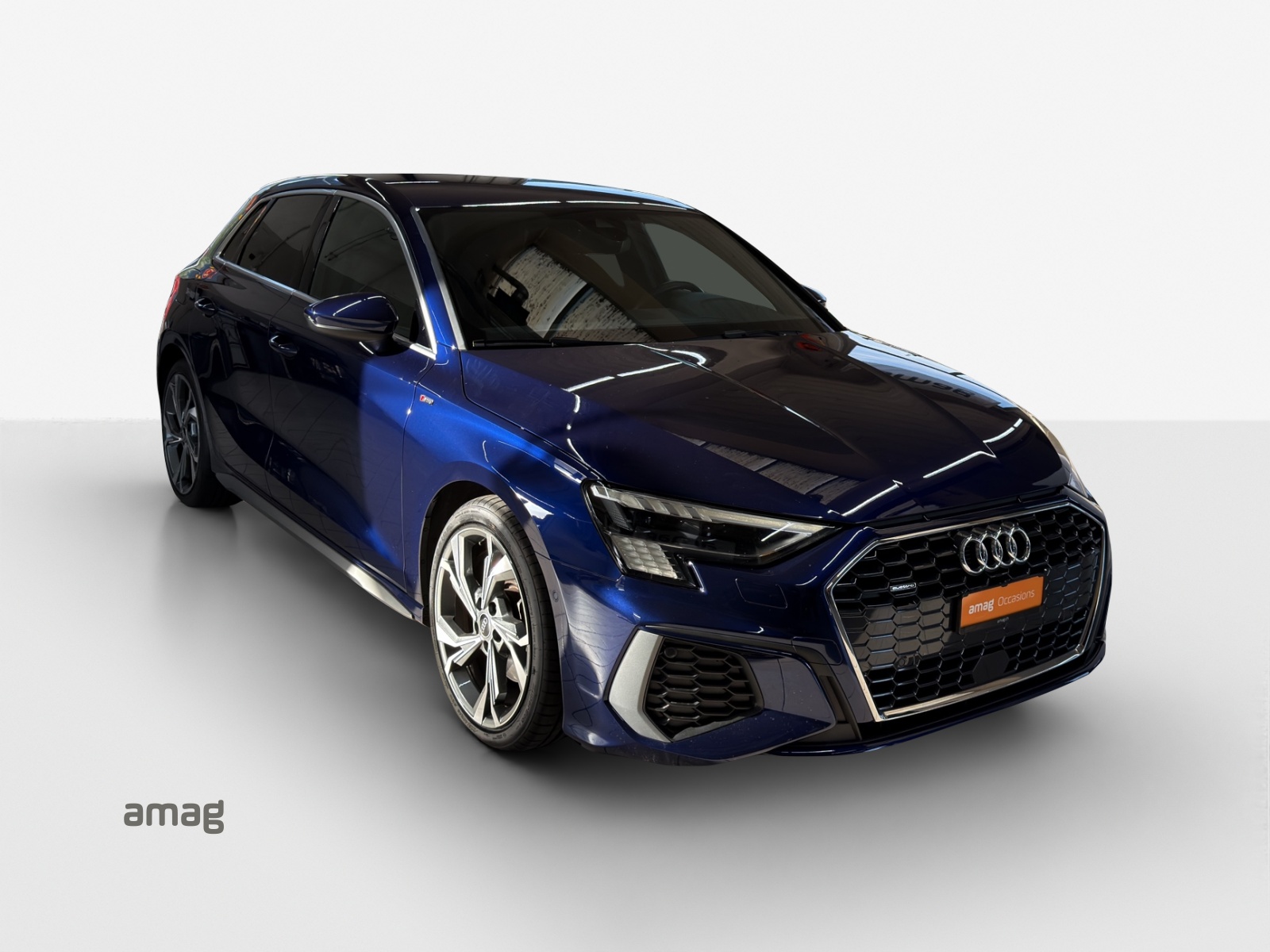 AUDI A3 Sportback 40 TFSI S line quattro S-tronic-image-5