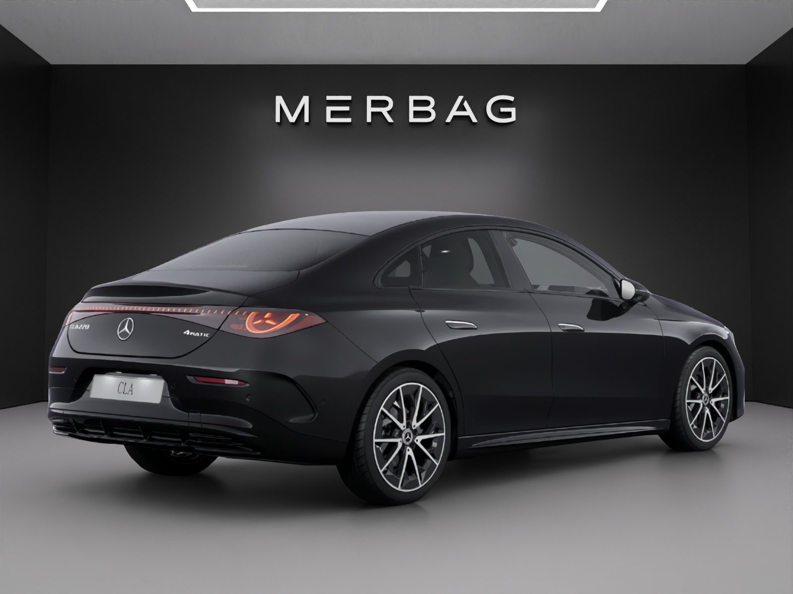 MERCEDES-BENZ CLA 220 4Matic 8G-DCT-image-4