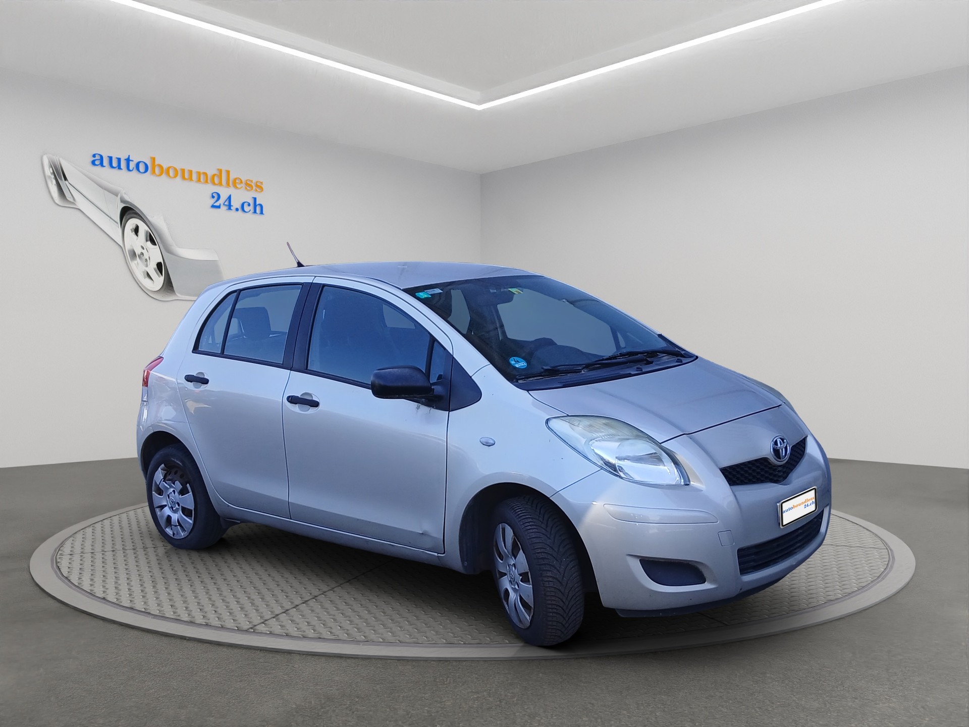 TOYOTA Yaris 1.0 Linea Terra-image-2
