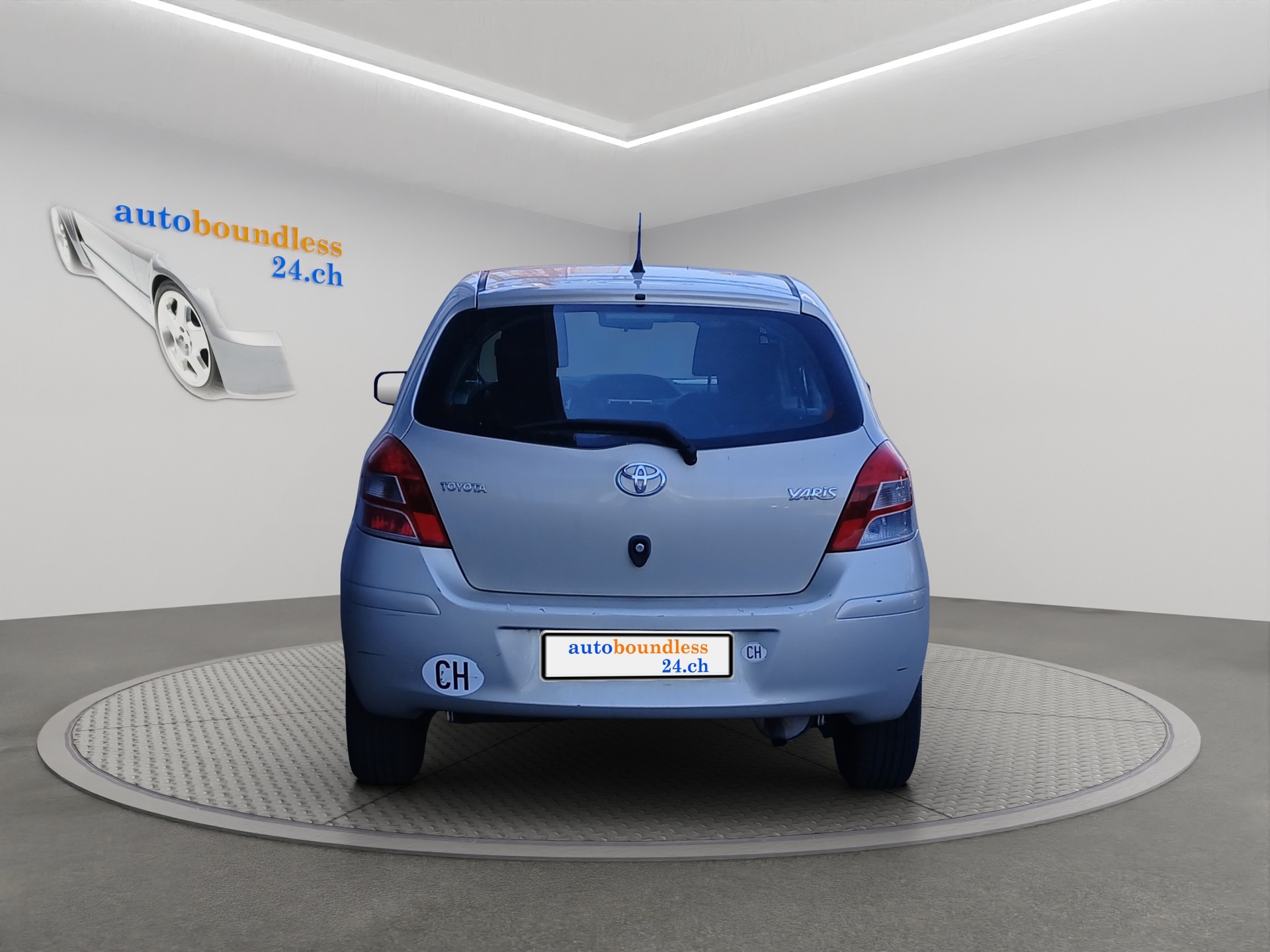 TOYOTA Yaris 1.0 Linea Terra-image-5