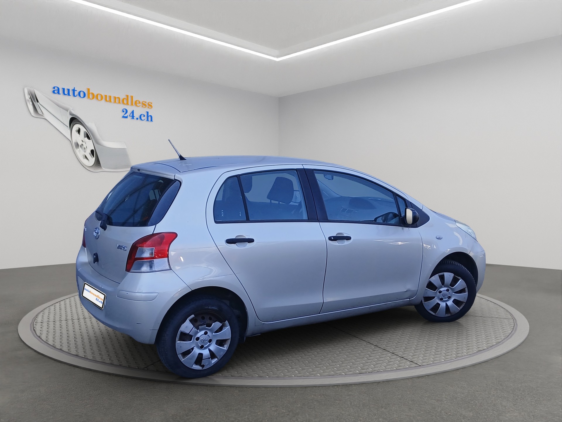 TOYOTA Yaris 1.0 Linea Terra-image-4