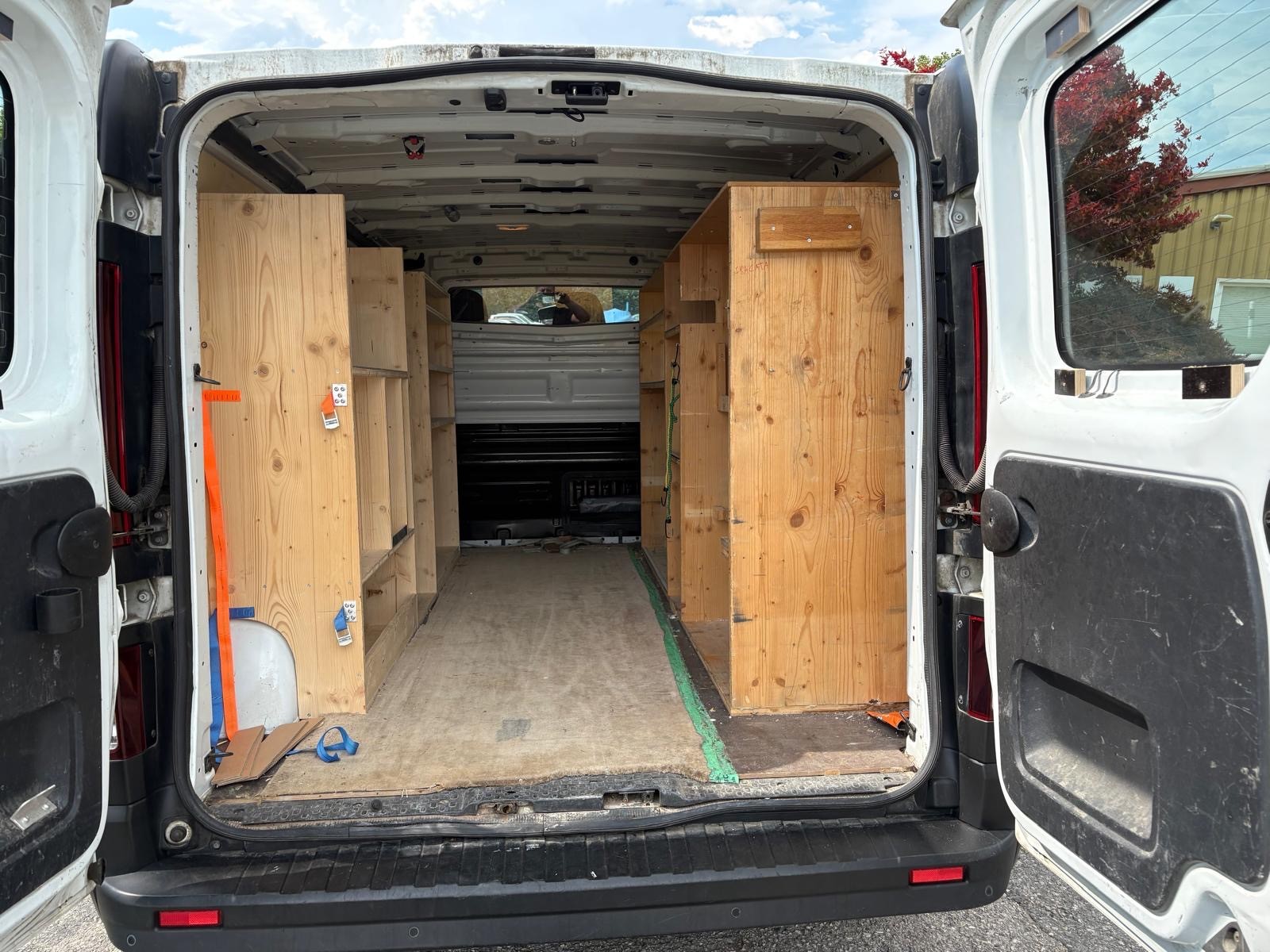 RENAULT Trafic 1.6 ENERGY TwinT. dCi125 2.9t Business L2H1-image-8