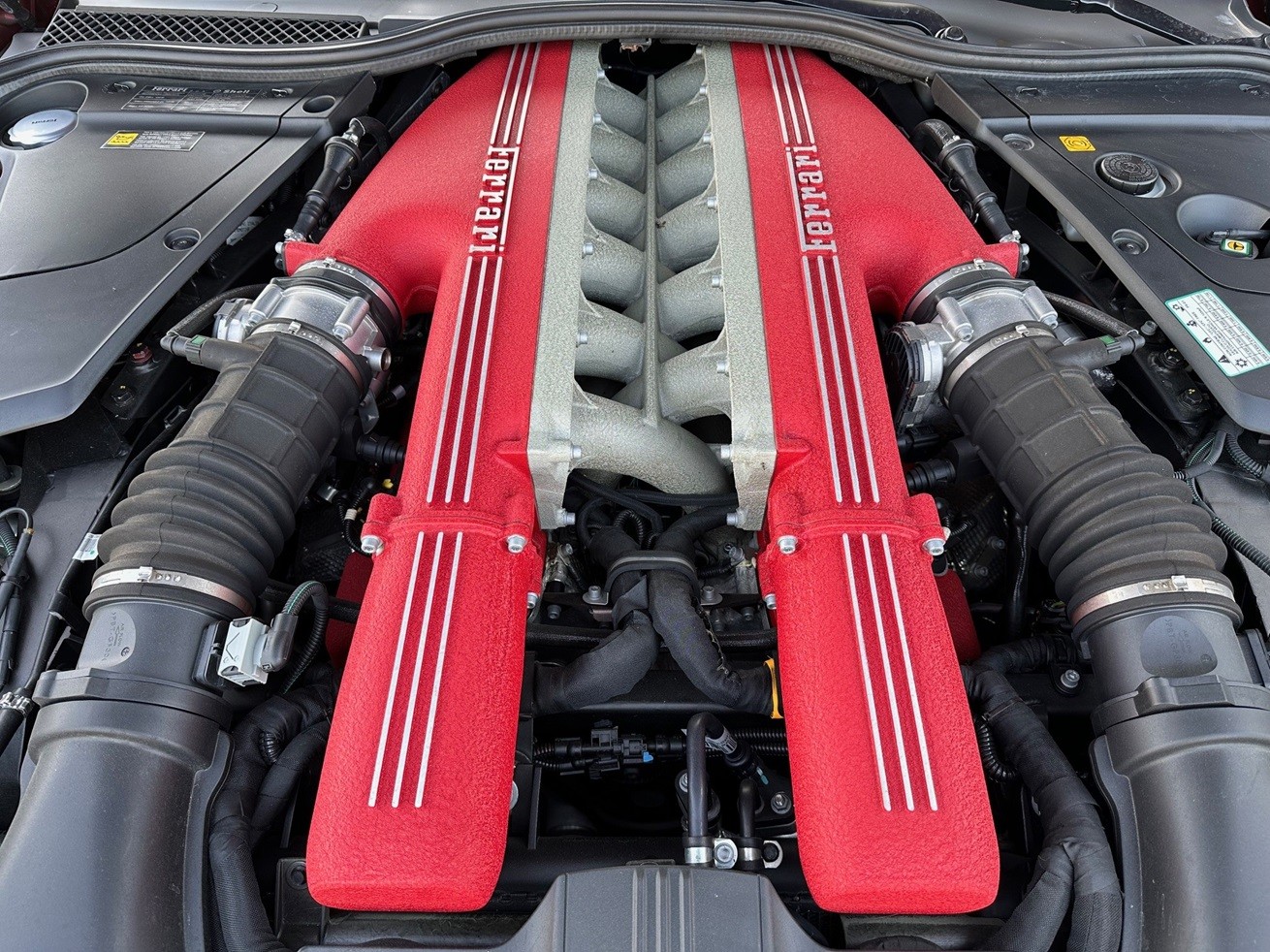 FERRARI F12 Berlinetta-image-11