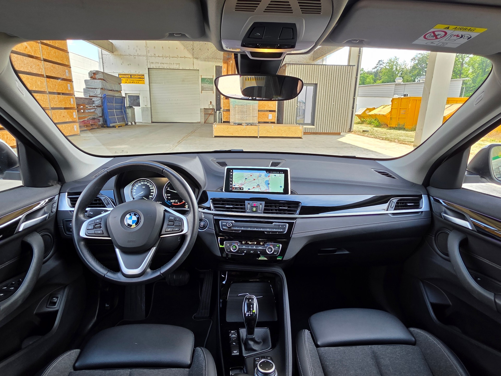 BMW X1 xDrive 18d Sport Line Steptronic / Neu ab Mfk.-image-11