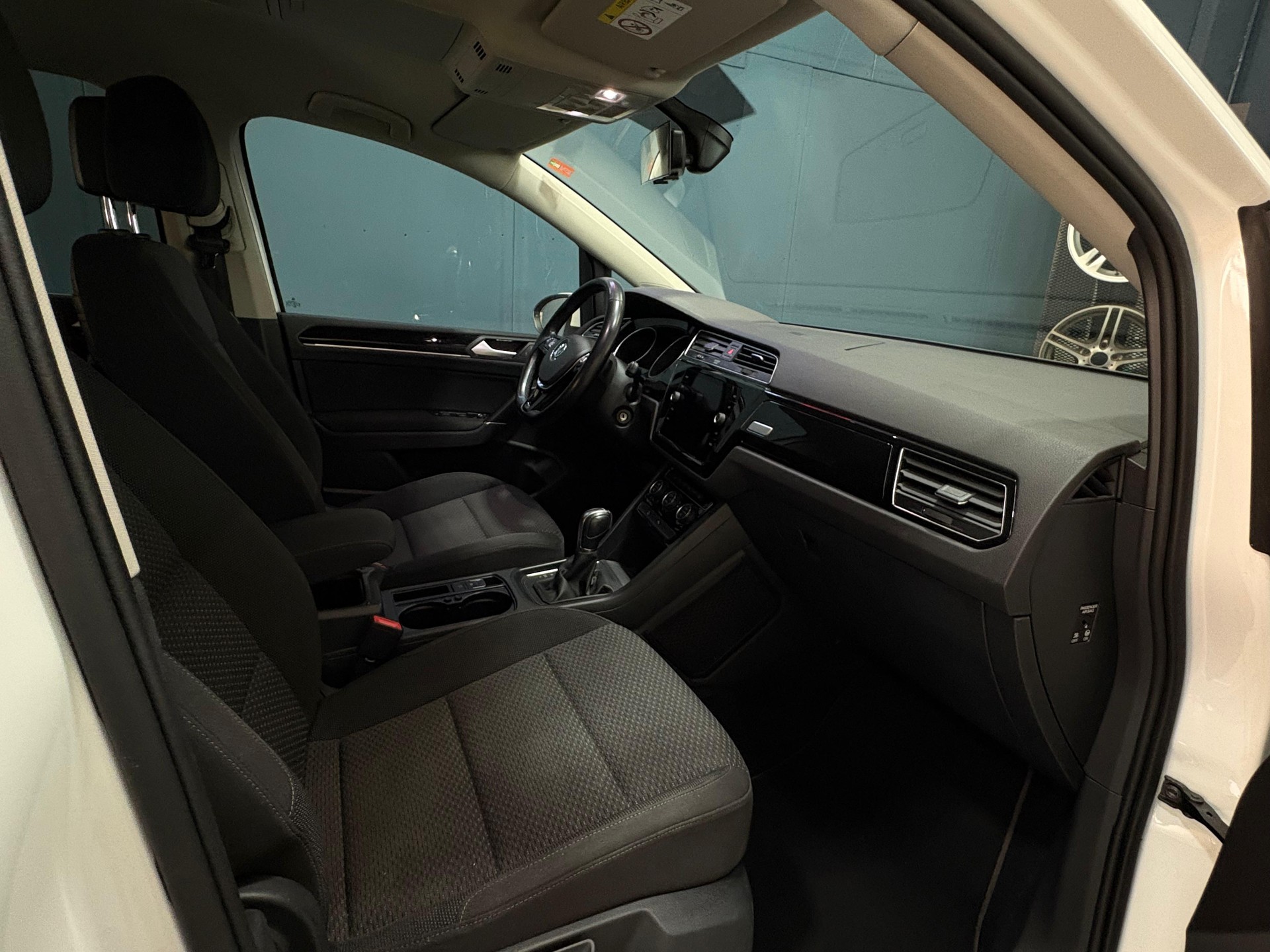 VW Touran 1.4 TSI BlueMotion Technology Family DSG-image-14