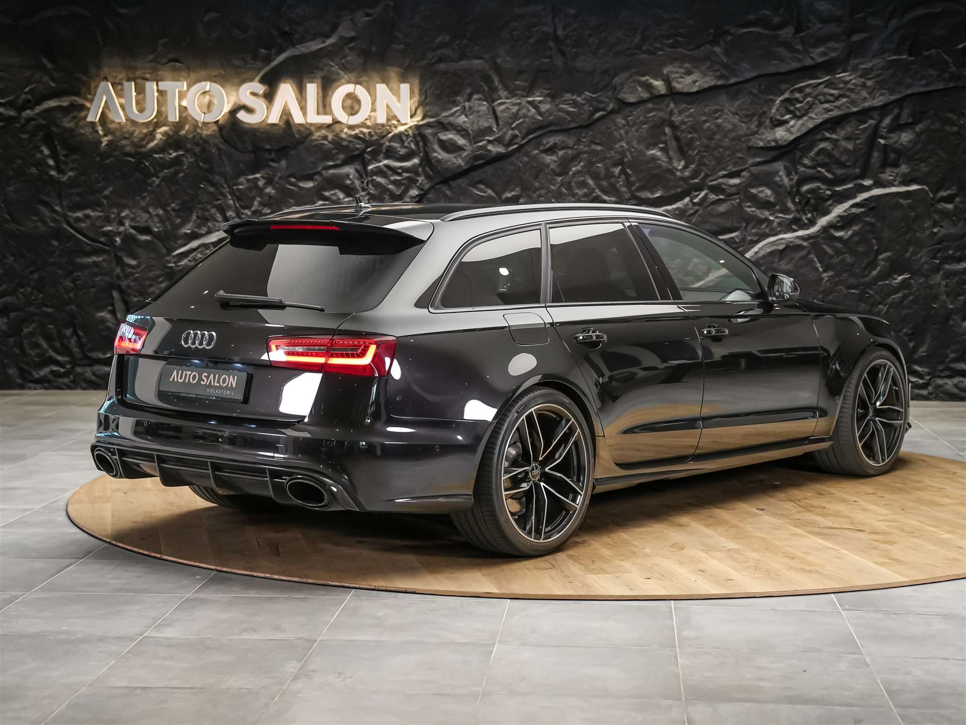 AUDI RS6 Avant 4.0 TFSI V8 quattro Tiptronic *BOSE Soundsystem*Abstandsregler*Sitzheizung*Valcona Leder*-image-4