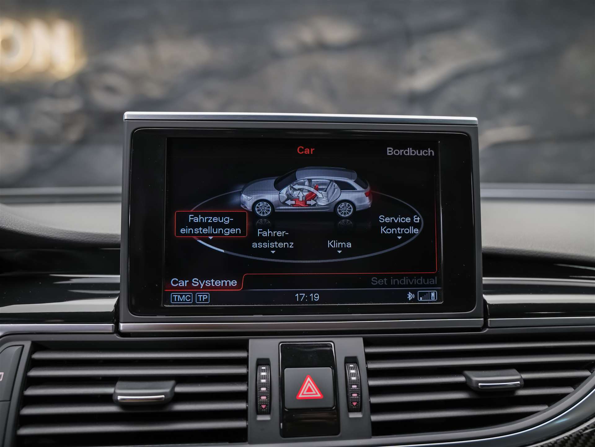 AUDI RS6 Avant 4.0 TFSI V8 quattro Tiptronic *BOSE Soundsystem*Abstandsregler*Sitzheizung*Valcona Leder*-image-35