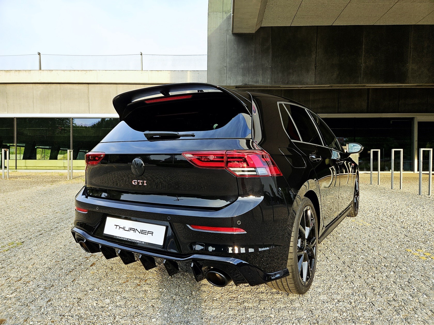 VW GTI 8 Clubsport / IQ-Light / Pano / Black / Estoril / R Paket / ACC / Spurhalte / Rieger-image-8