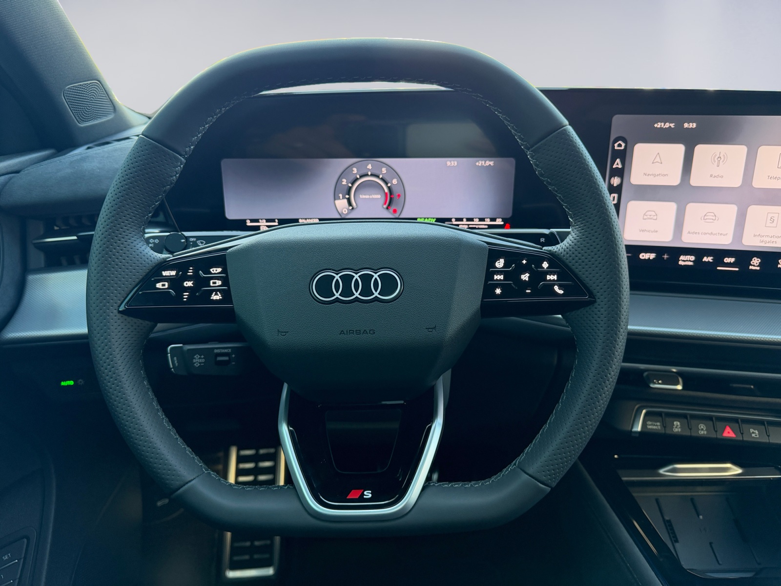 AUDI Q3 Sportback TFSI quattro 195 kW S tronic-image-9