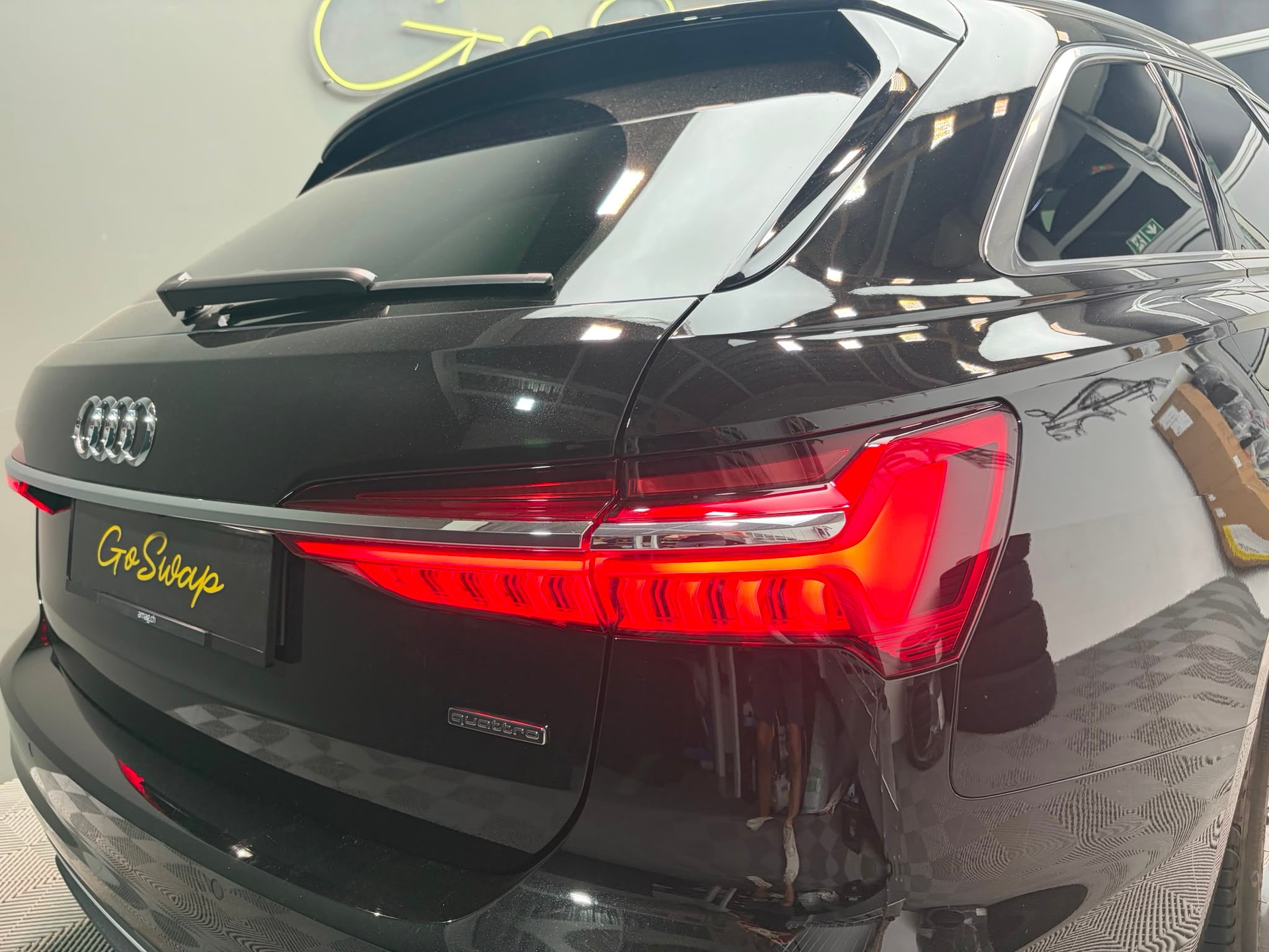 AUDI A6 Avant 40 TDI Sport Attraction quattro S-tronic-image-4