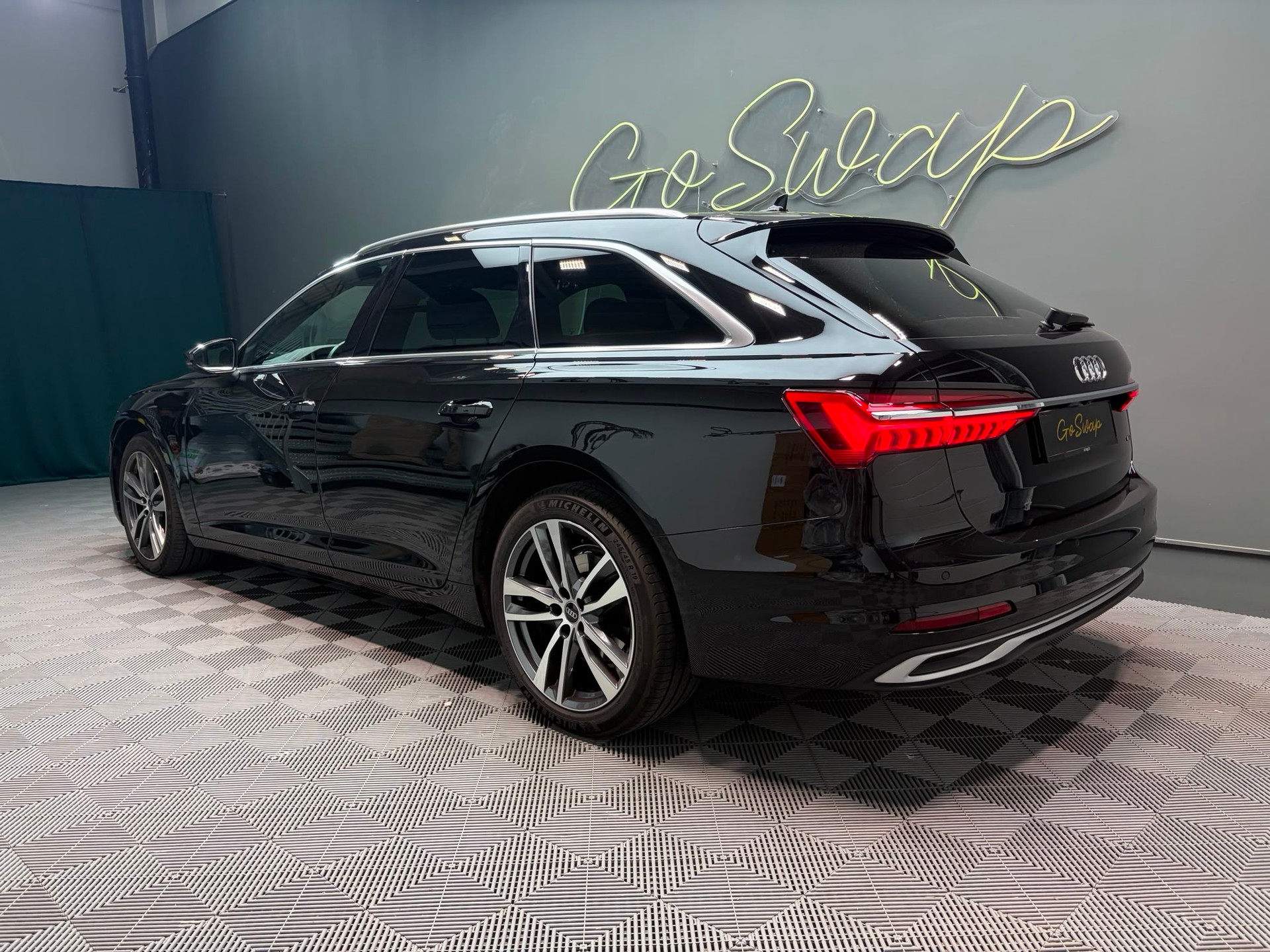 AUDI A6 Avant 40 TDI Sport Attraction quattro S-tronic-image-8