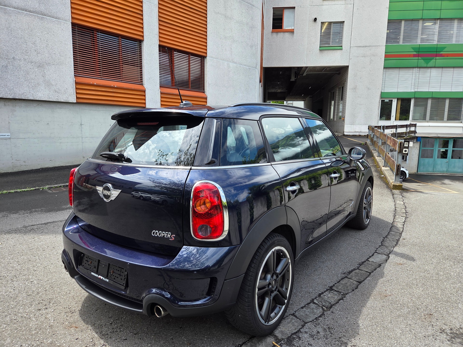 MINI Countryman Cooper S ALL4 Steptronic-image-3