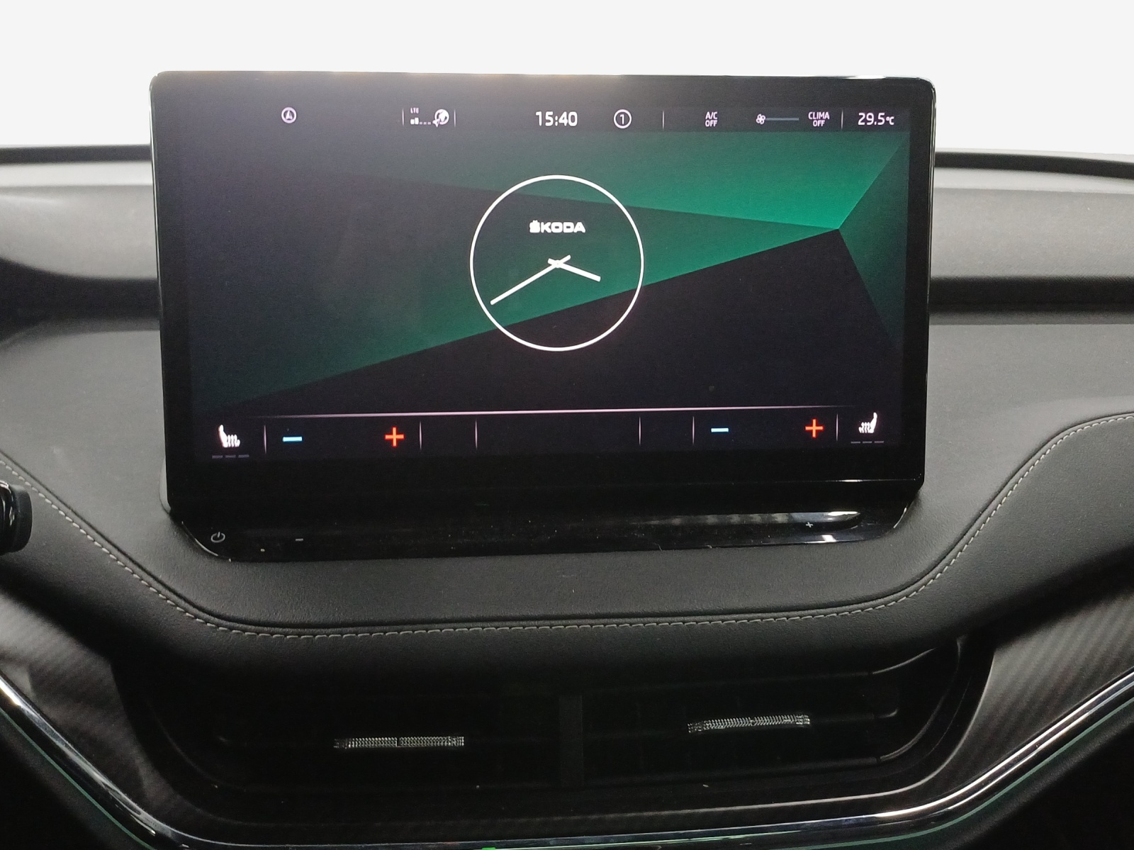 SKODA Enyaq iV 80 SportLine Ultra-image-11