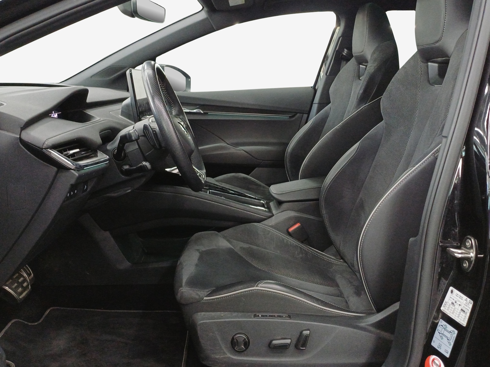 SKODA Enyaq iV 80 SportLine Ultra-image-8