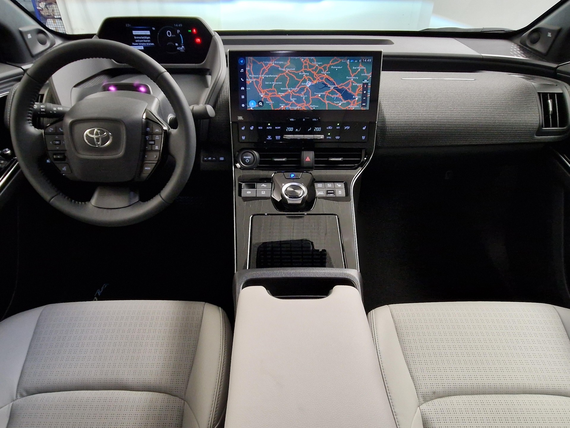 TOYOTA bZ4X Premium AWD-image-7