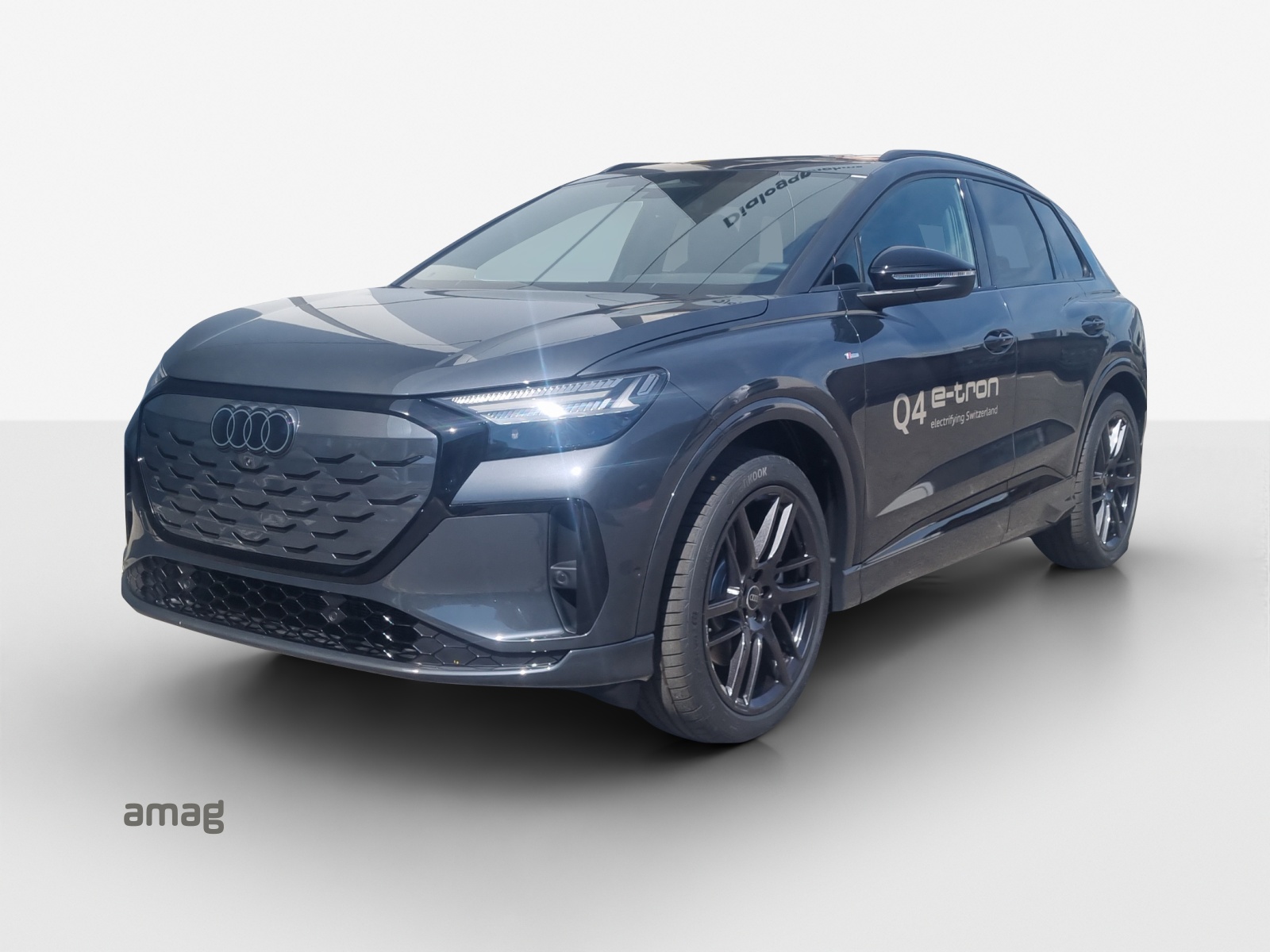 AUDI Q4 e-tron SUV quattro performance