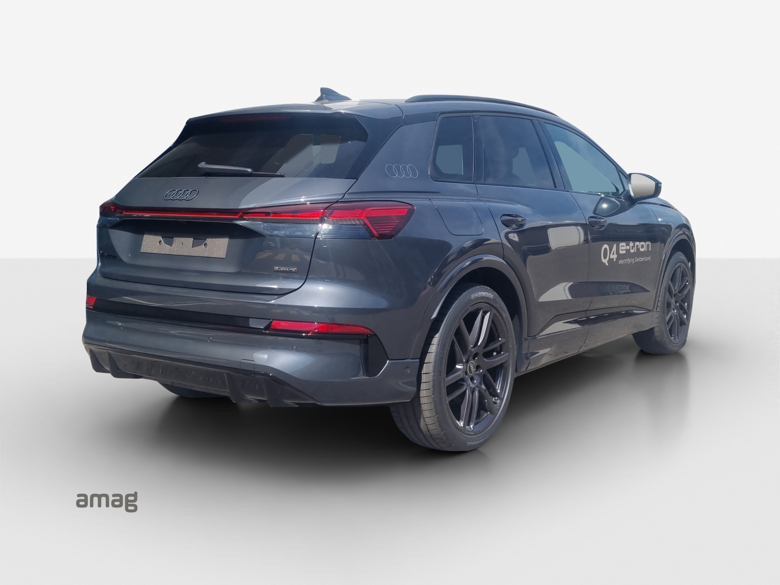 AUDI Q4 e-tron SUV quattro performance-image-4