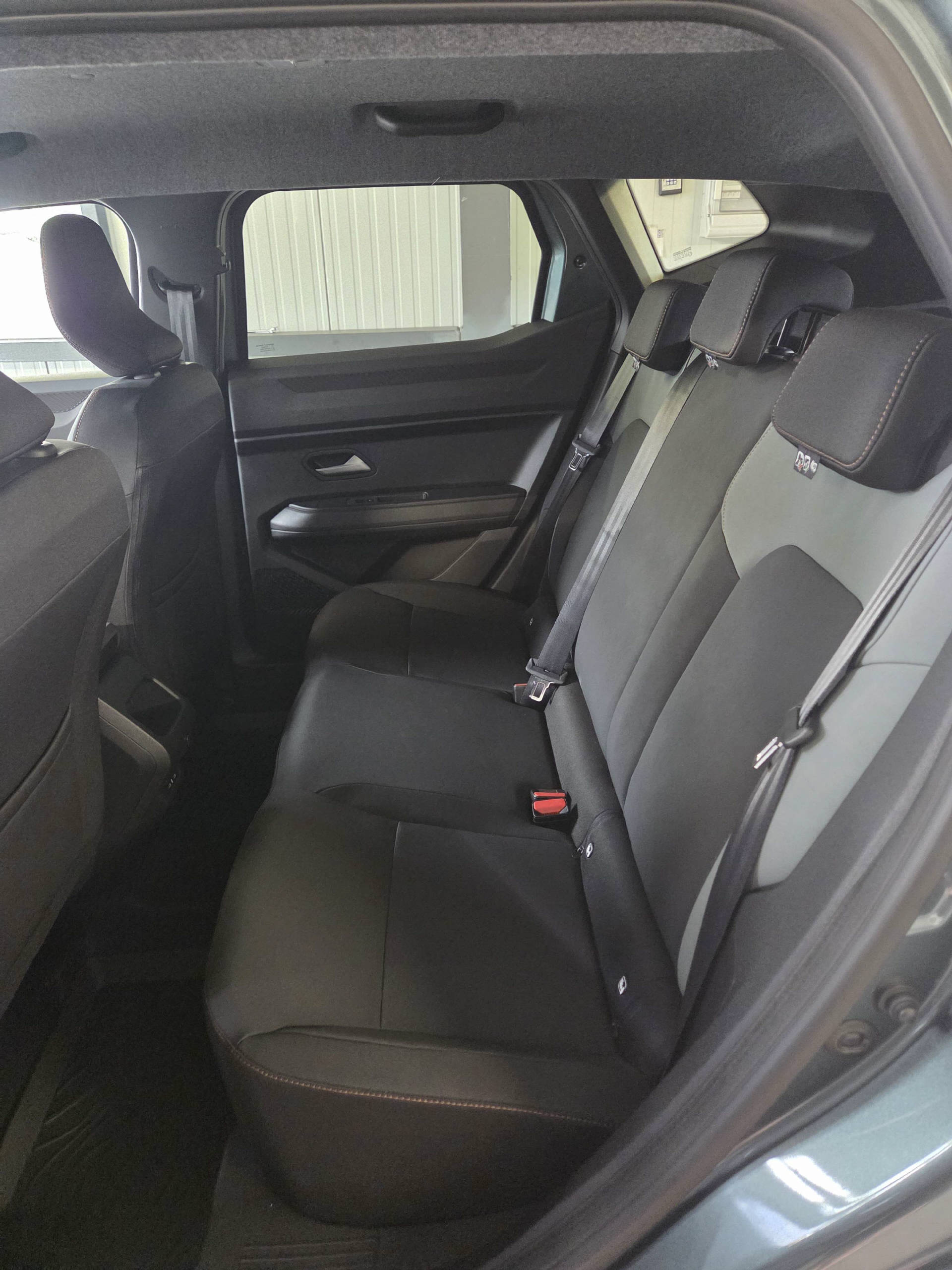 DACIA Duster 1.2 TCe Extreme 4WD-image-5