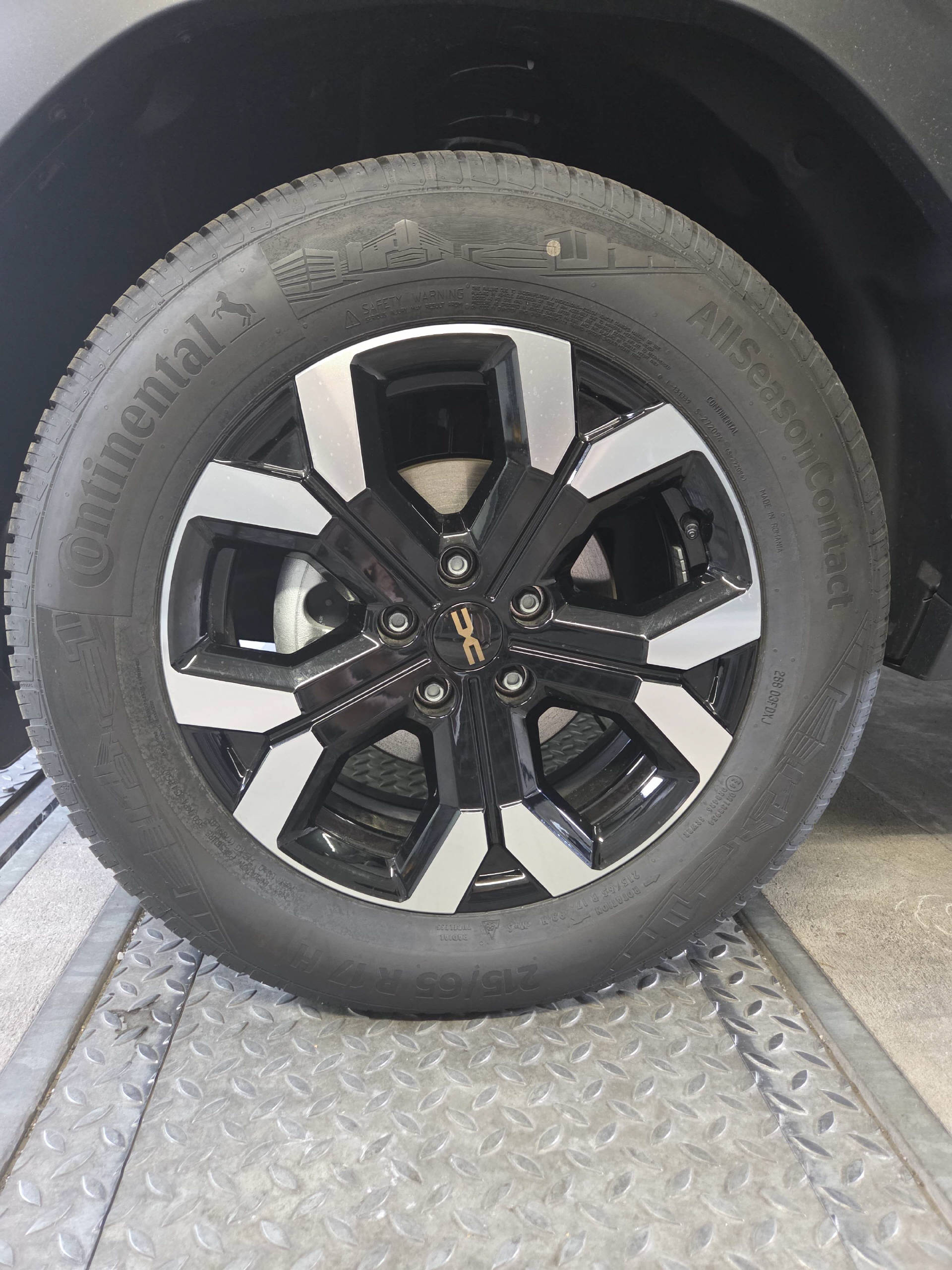 DACIA Duster 1.2 TCe Extreme 4WD-image-15