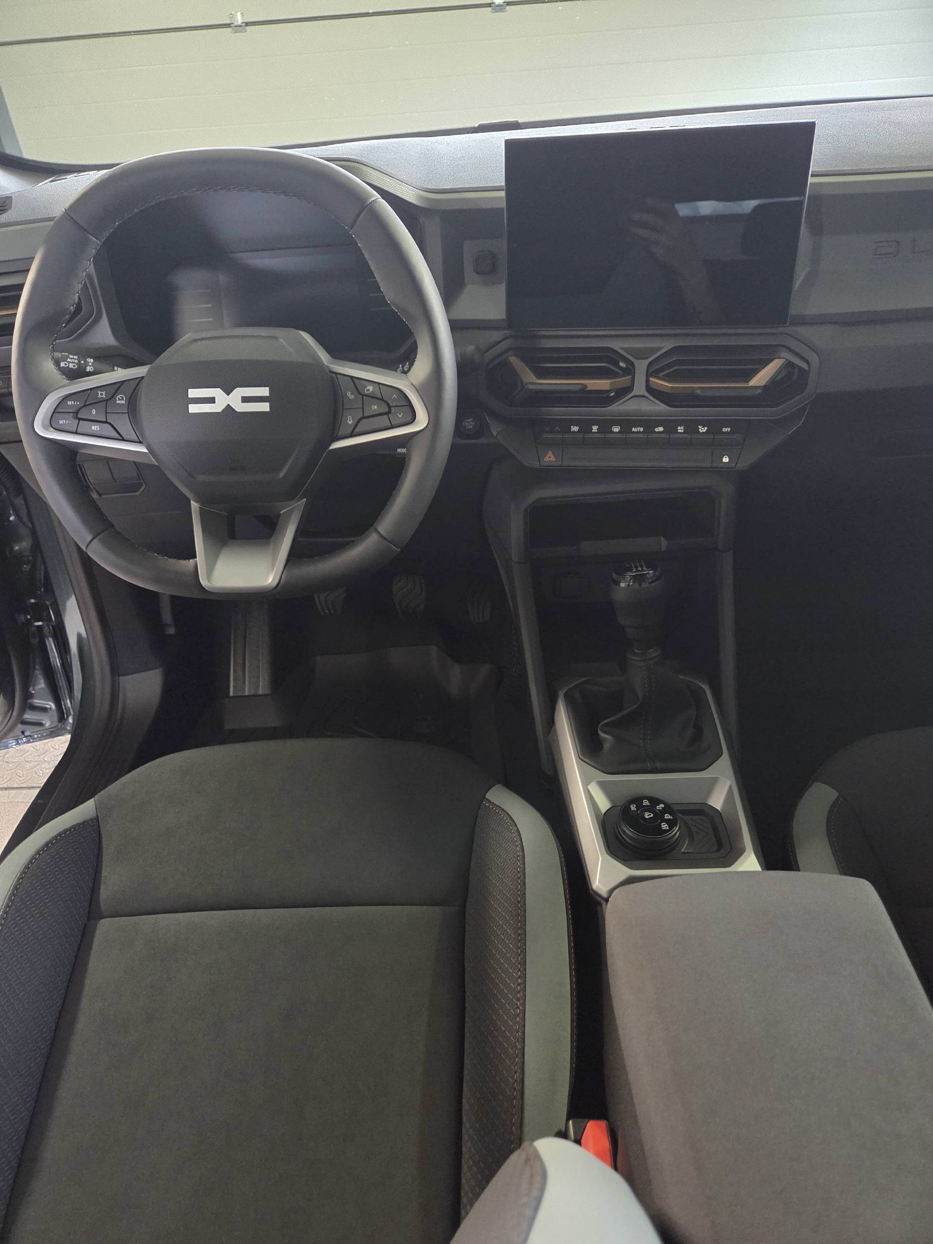 DACIA Duster 1.2 TCe Extreme 4WD-image-6