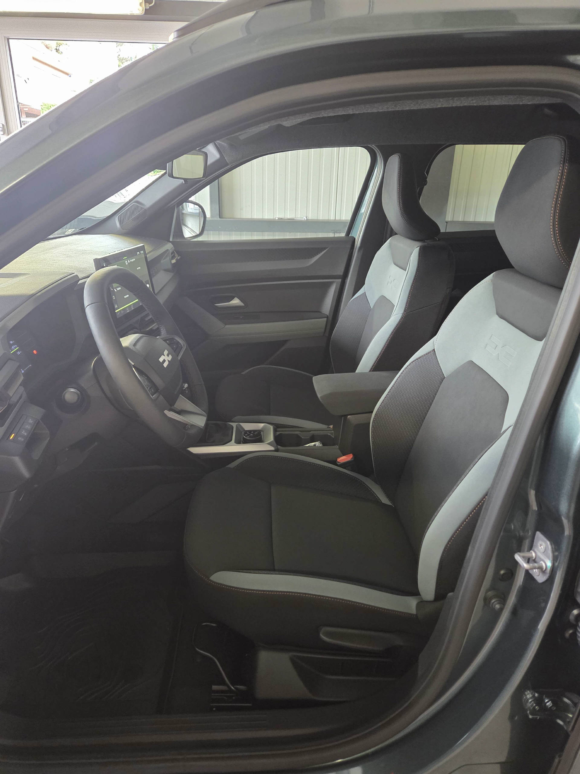 DACIA Duster 1.2 TCe Extreme 4WD-image-4