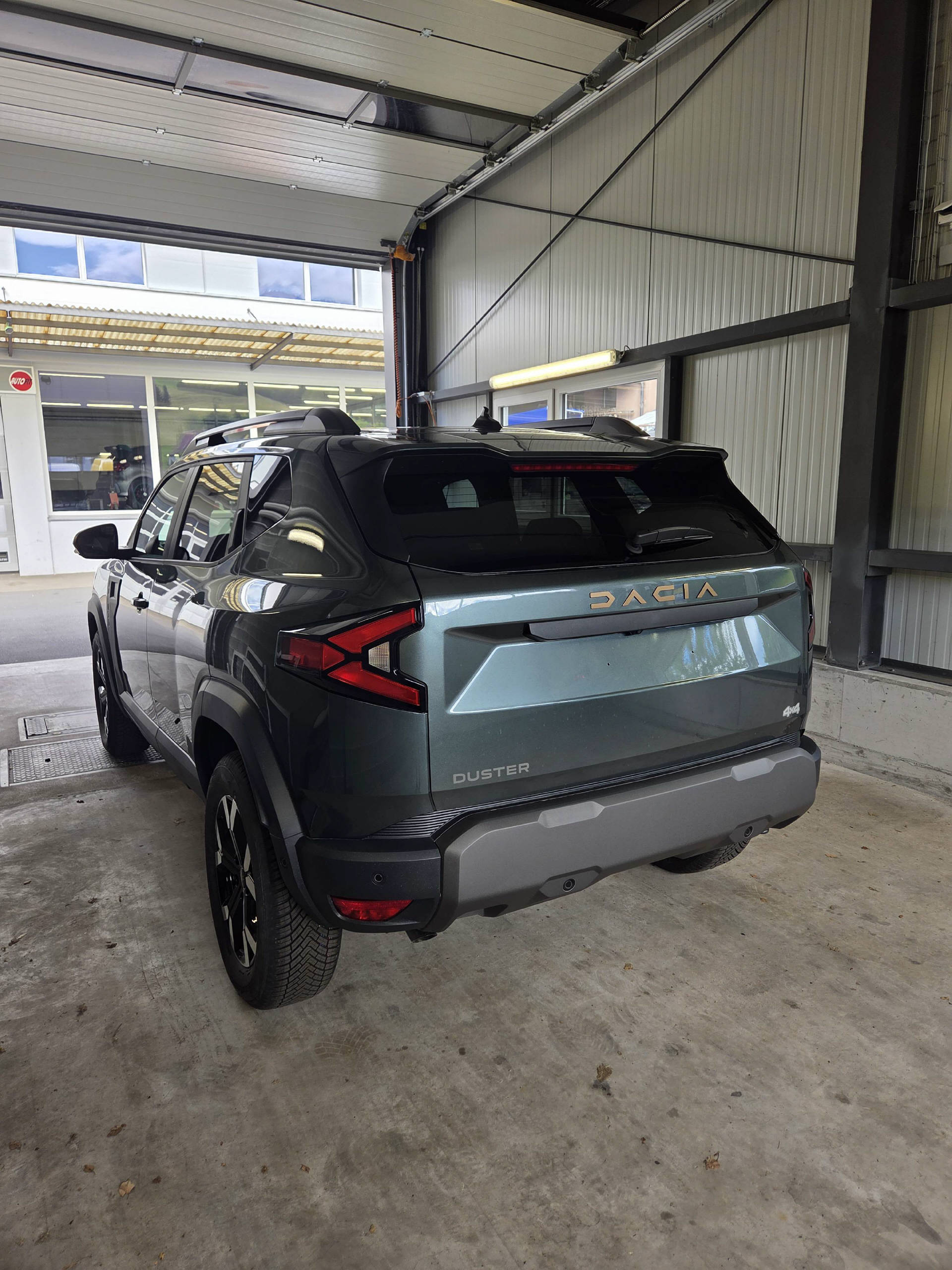 DACIA Duster 1.2 TCe Extreme 4WD-image-2