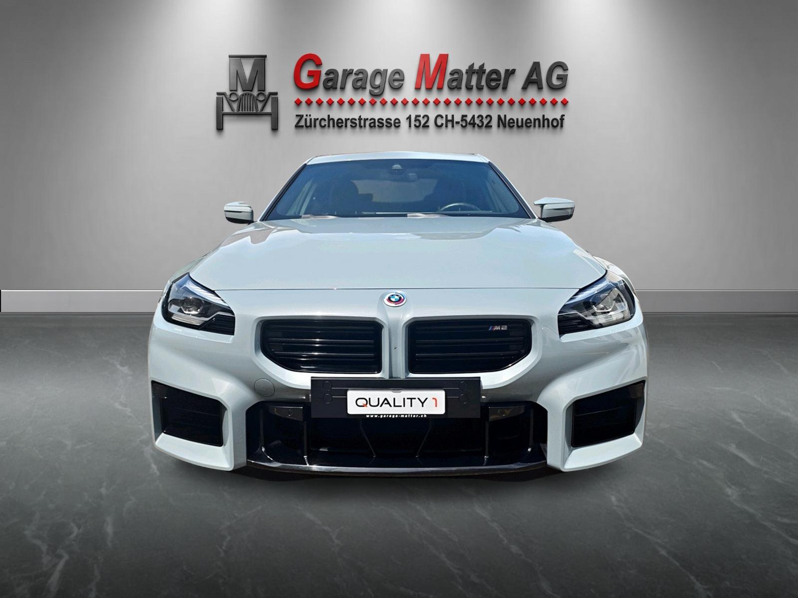 BMW M2 Coupé-showroom-element-2