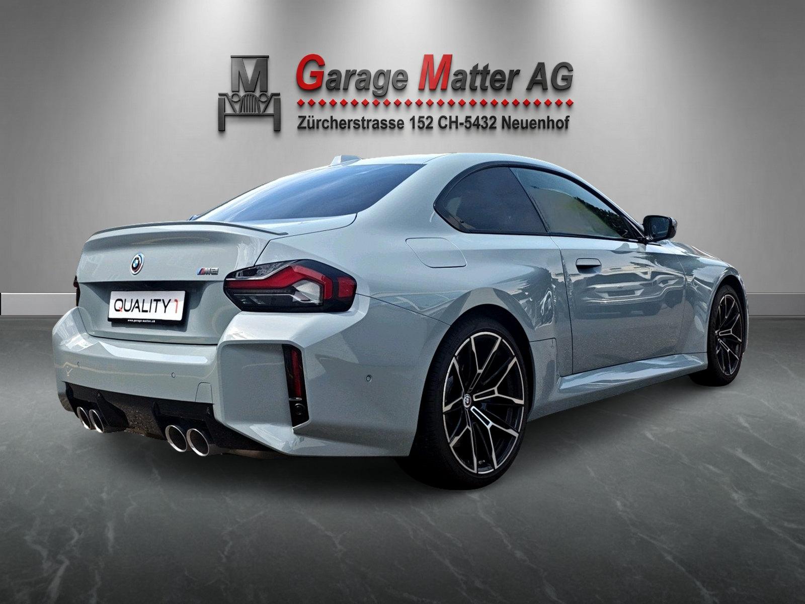 BMW M2 Coupé-showroom-element-3