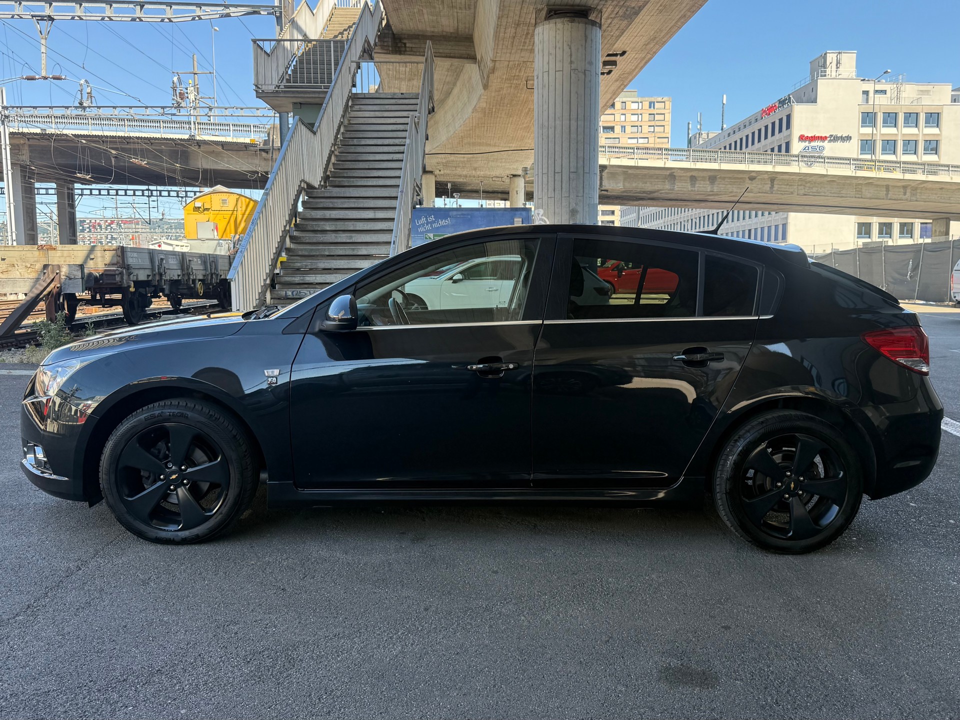 CHEVROLET Cruze 1.8 100 Edition-image-4