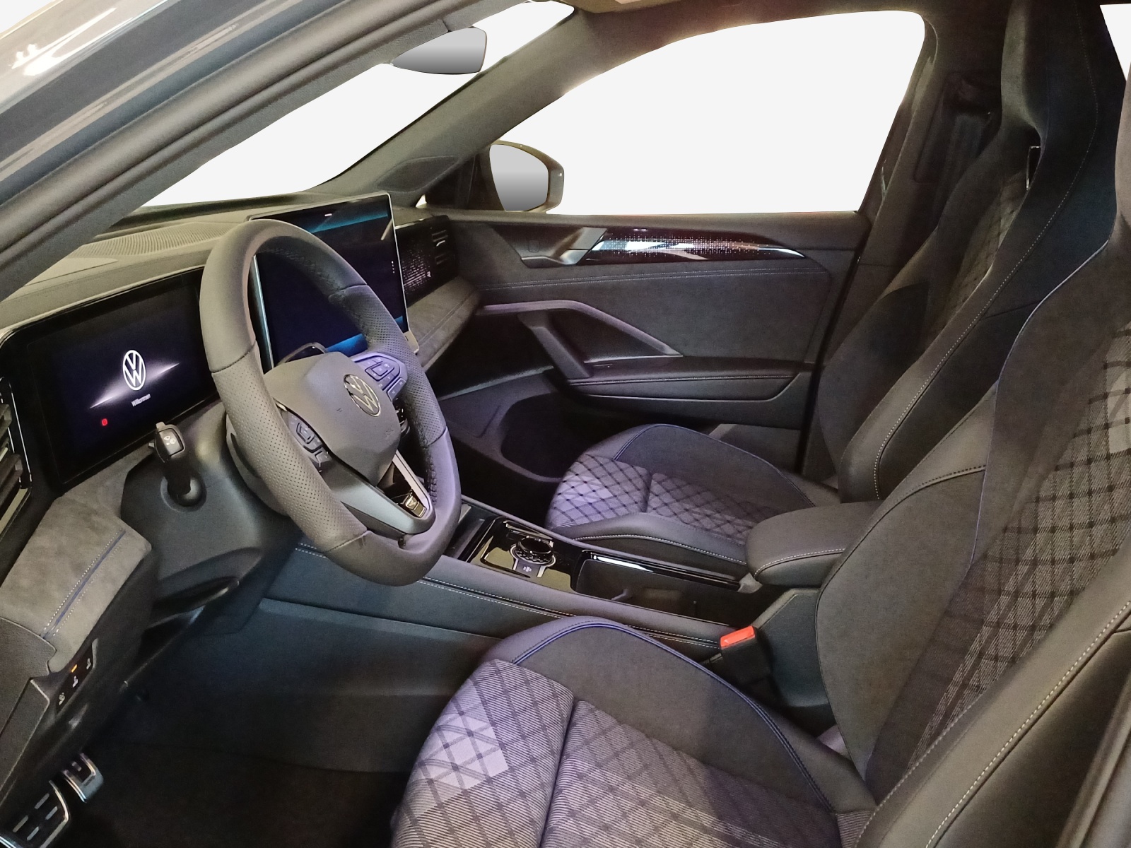 VW Tiguan 1.5 TSI evo2 eHybrid R-Line DSG-image-7