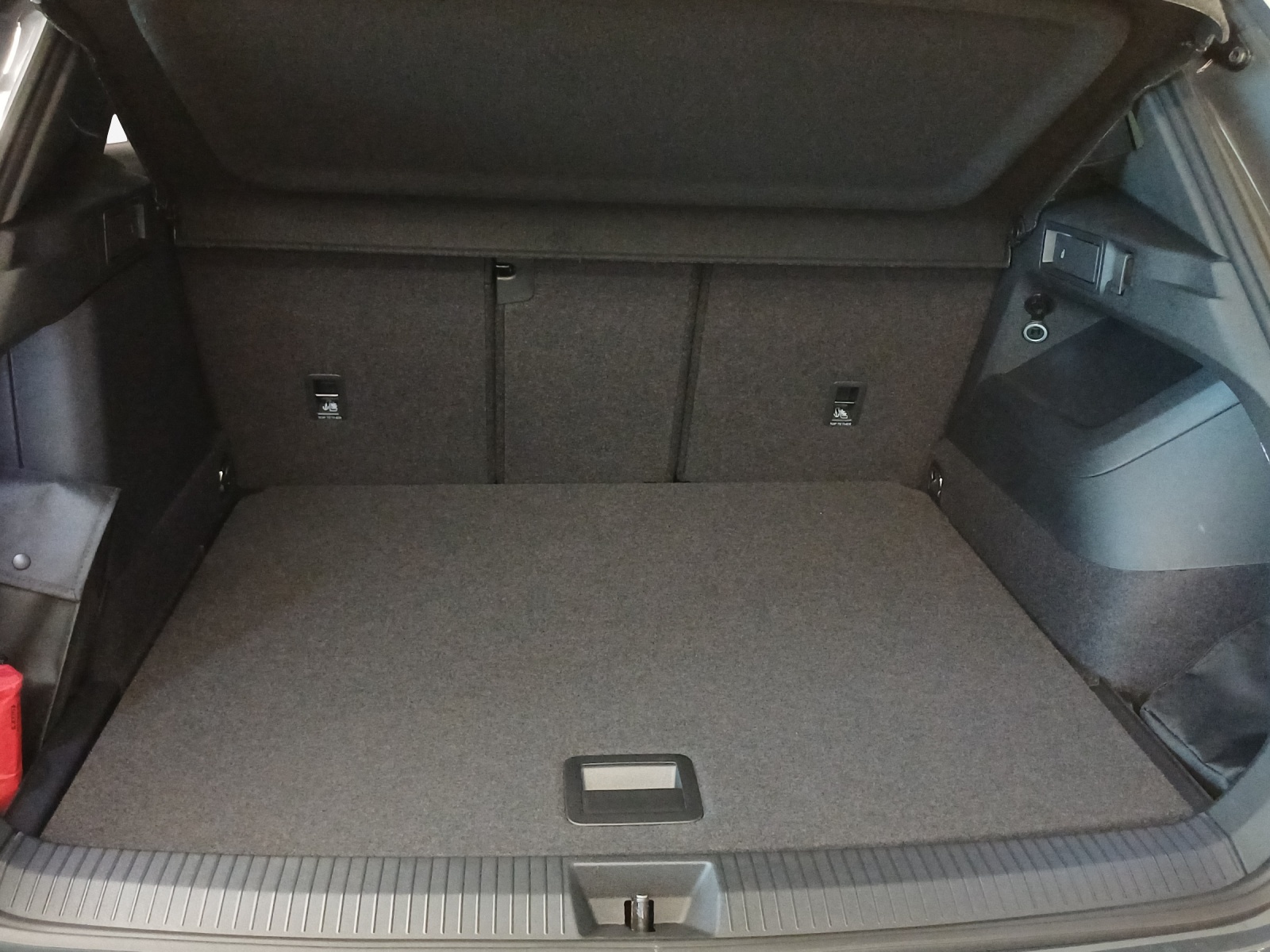 VW Tiguan 1.5 TSI evo2 eHybrid R-Line DSG-image-12