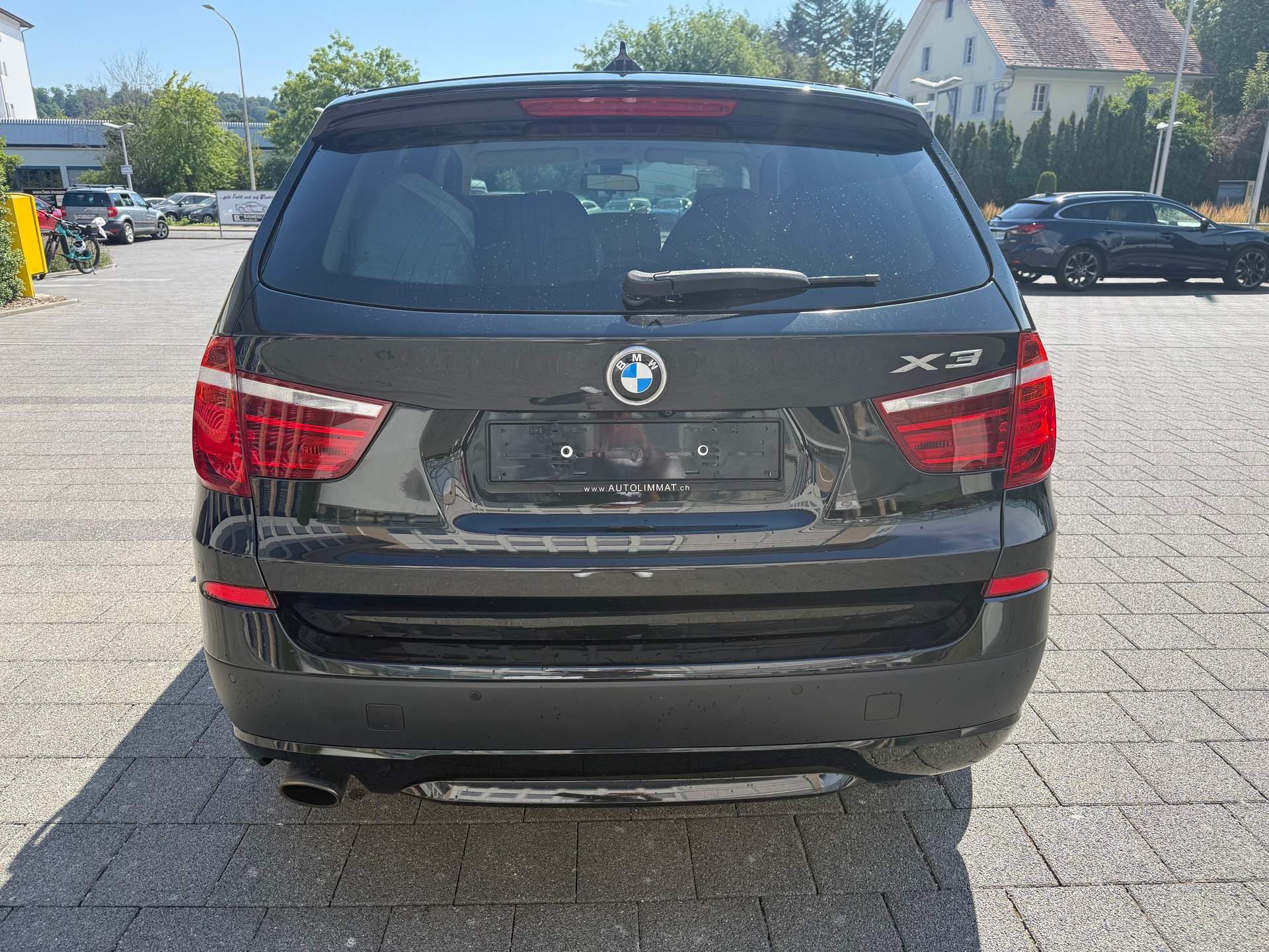 BMW X3 xDrive 20i-image-4