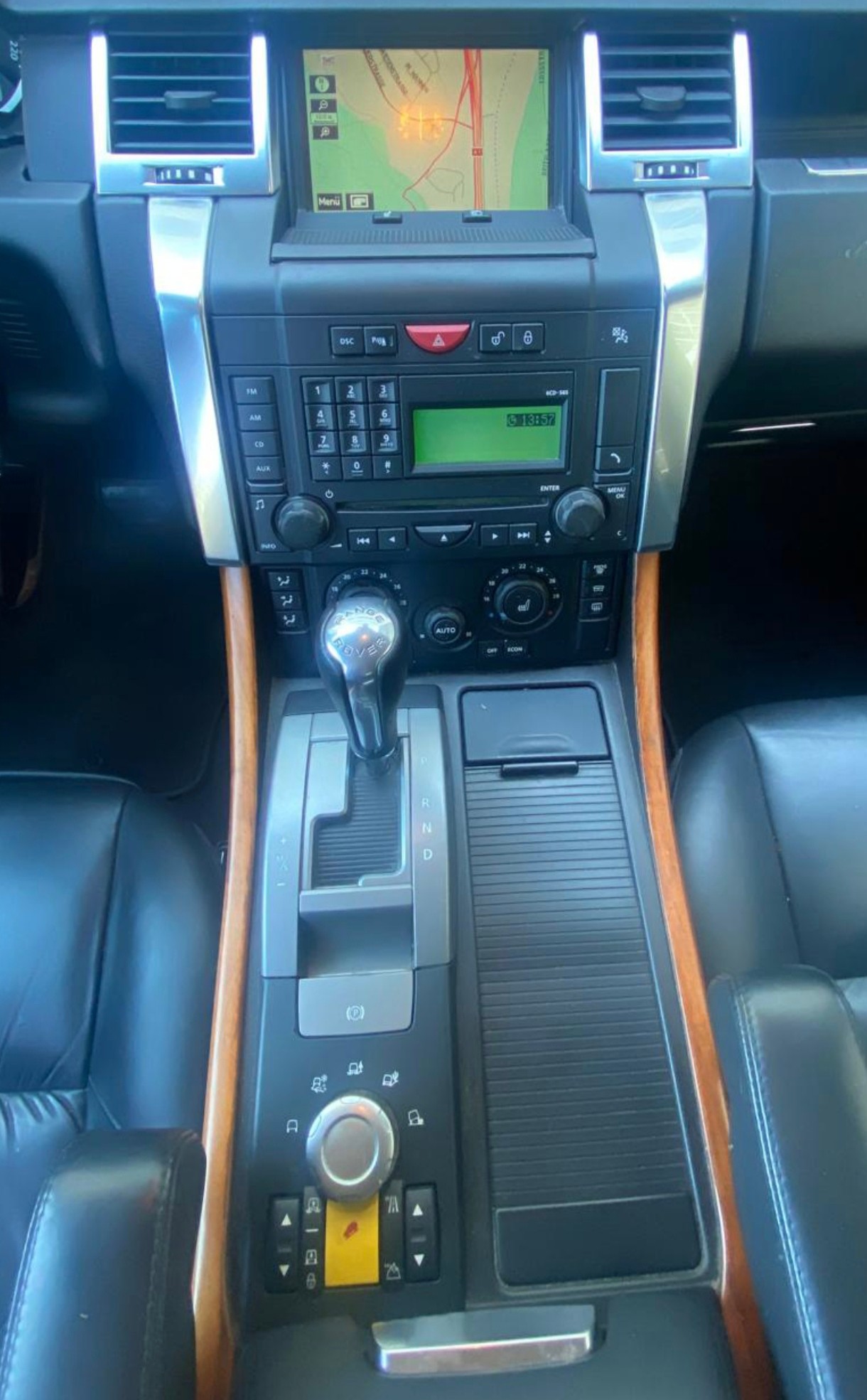 LAND ROVER Range Rover Sport 3.6 Td8 HSE Automatic-image-6
