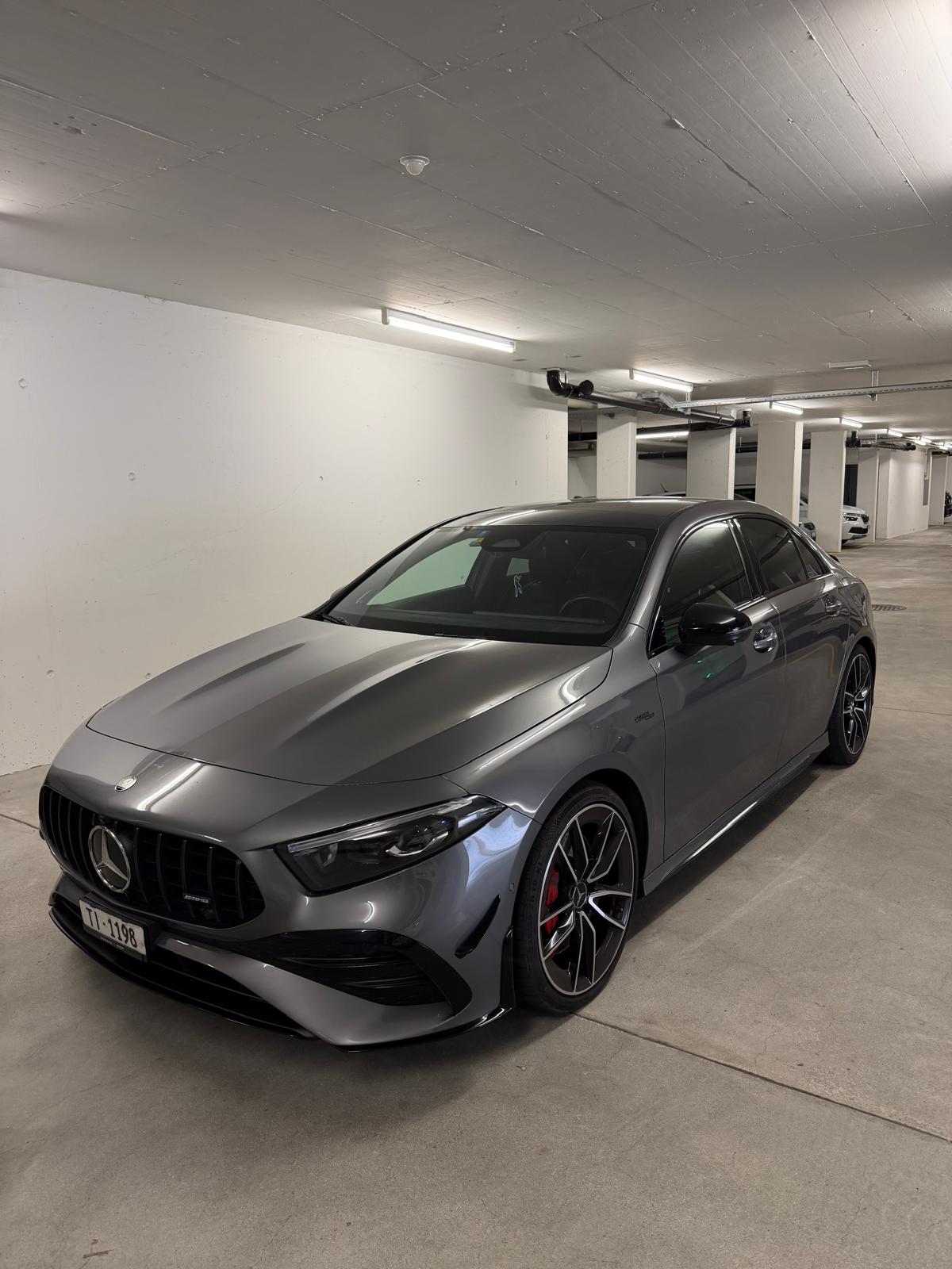 MERCEDES-BENZ A 35 AMG 4matic
