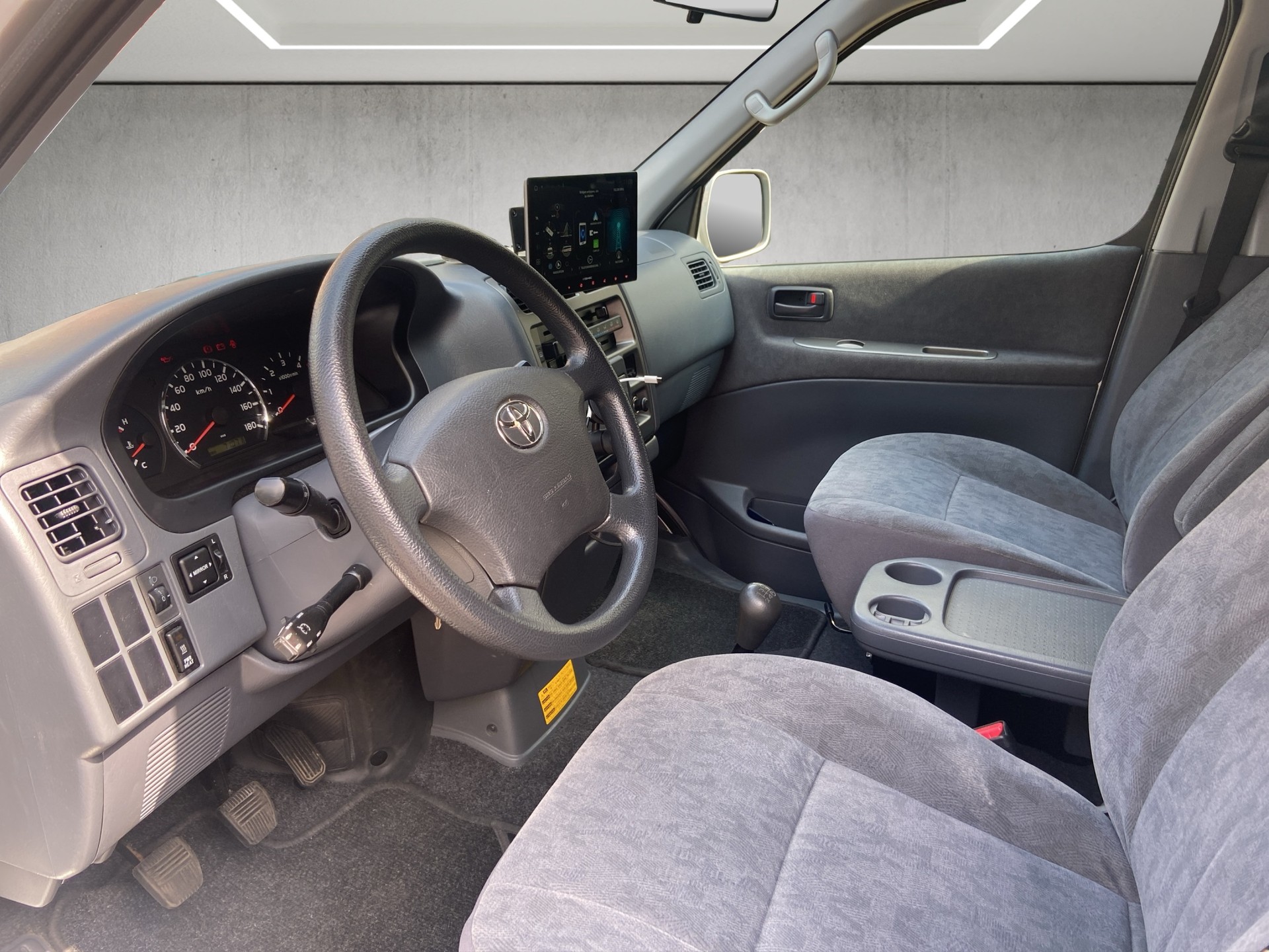 TOYOTA Hiace D-4D Wagon GL 4WD Supersalon-image-6
