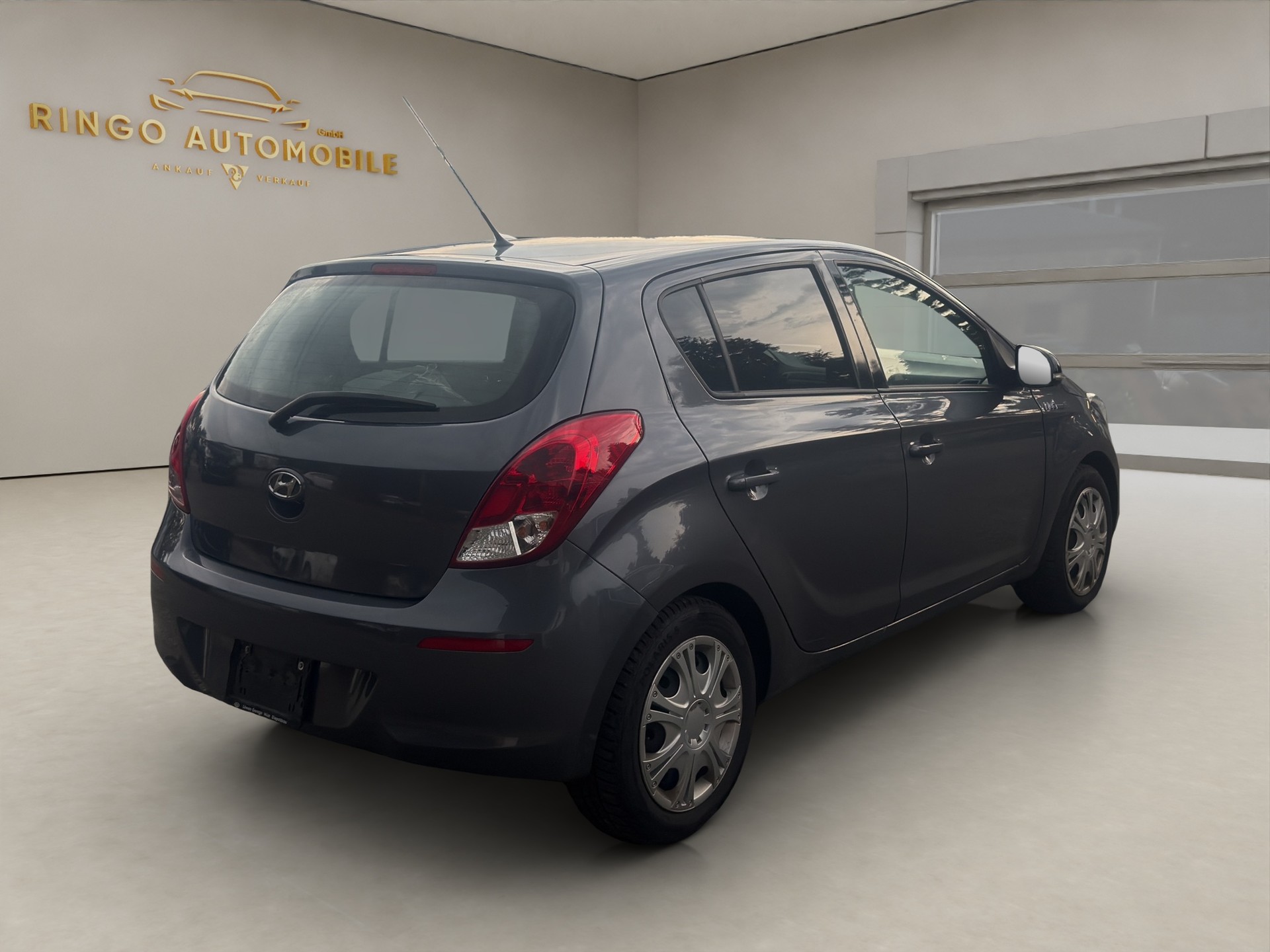 HYUNDAI i20 1.4 GO! Plus-image-6