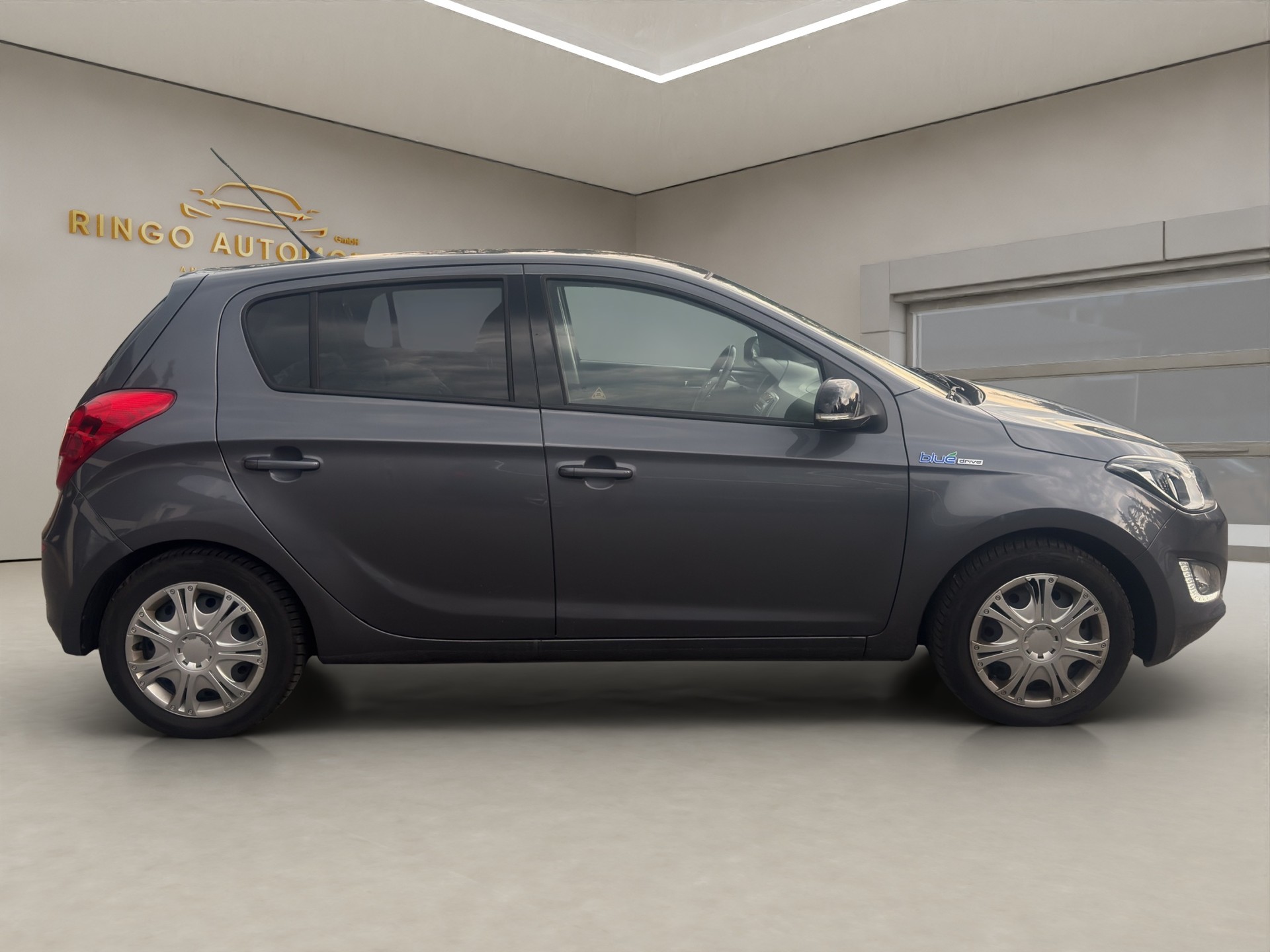 HYUNDAI i20 1.4 GO! Plus-image-7