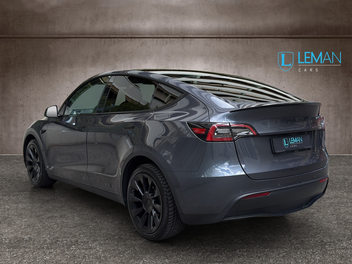 TESLA Model Y Long Range-image-6