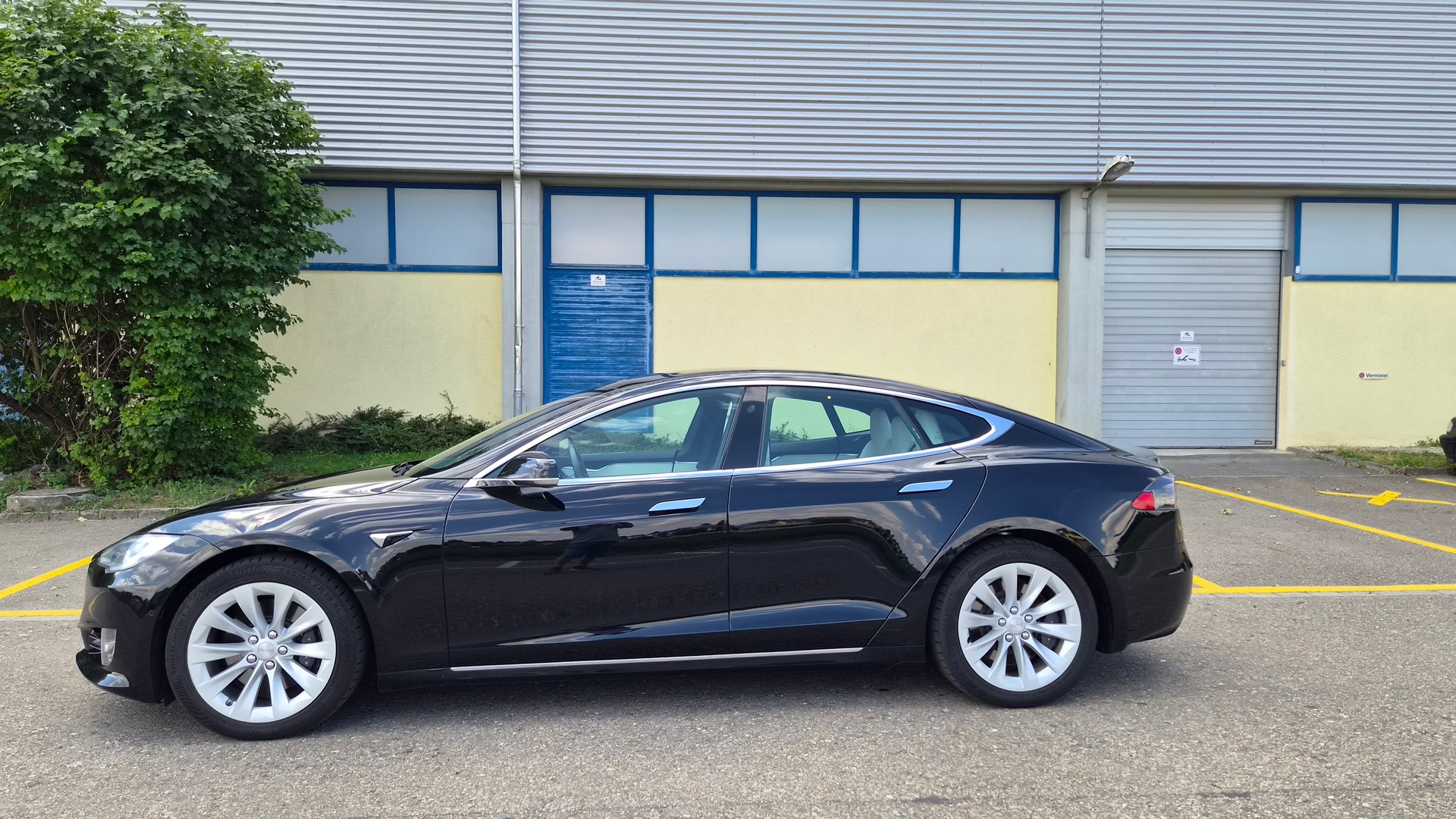 TESLA Model S 100 D-image-1