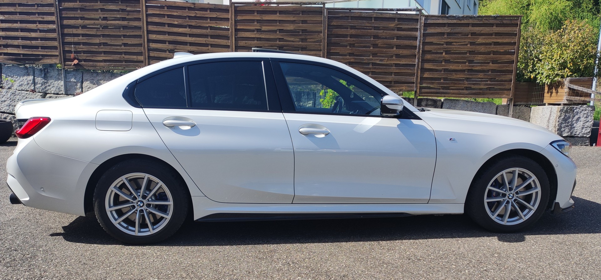 BMW 330e xDrive M Sport Steptronic (Vollausstattung)-image-4