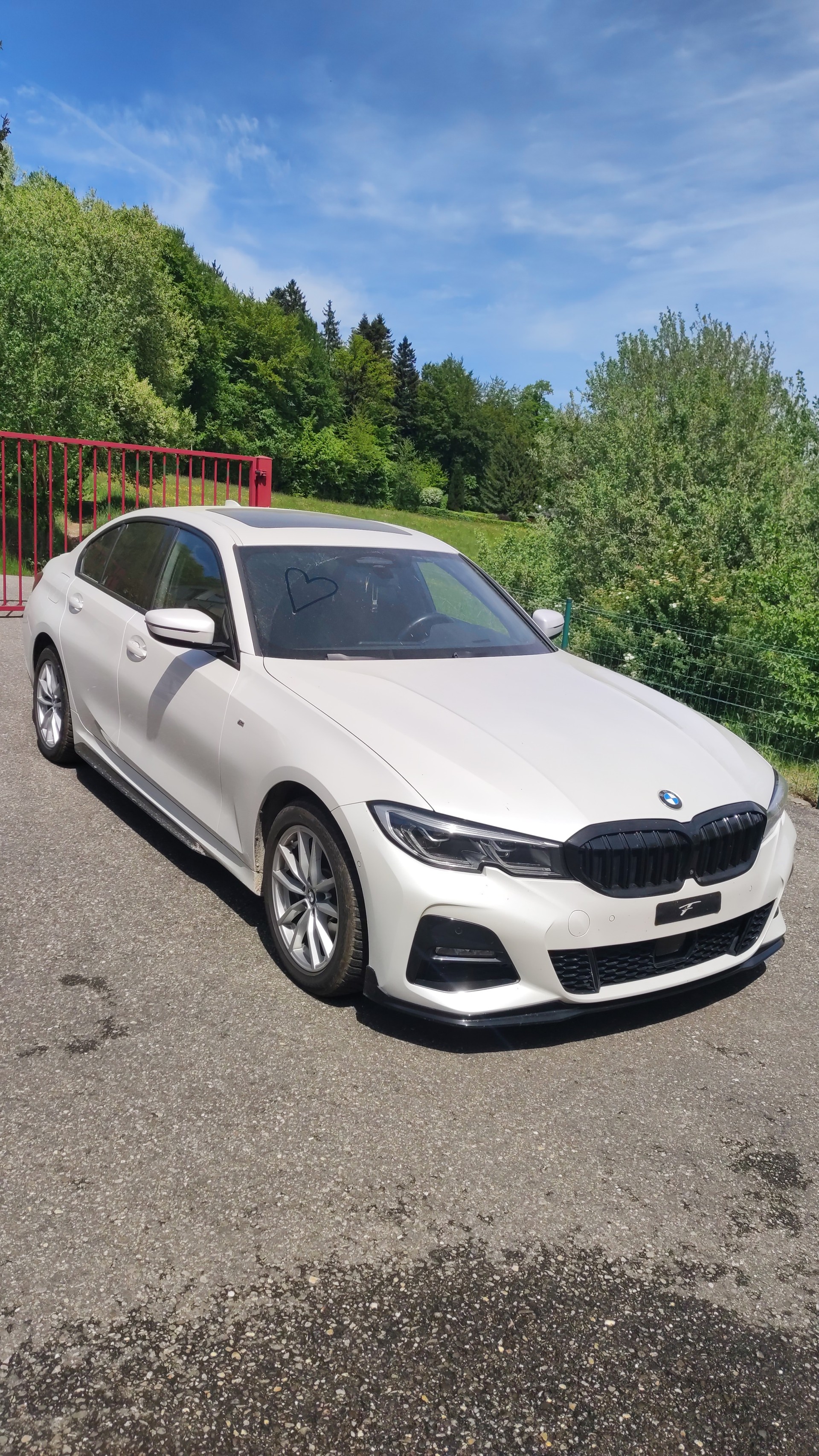 BMW 330e xDrive M Sport Steptronic (Vollausstattung)-image-3