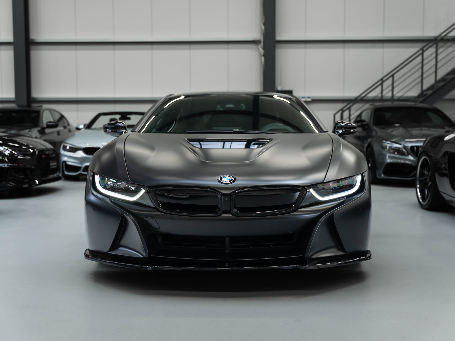 BMW i8 Coupé Facelift Frozen Black / PROTONIC Edition-image-6
