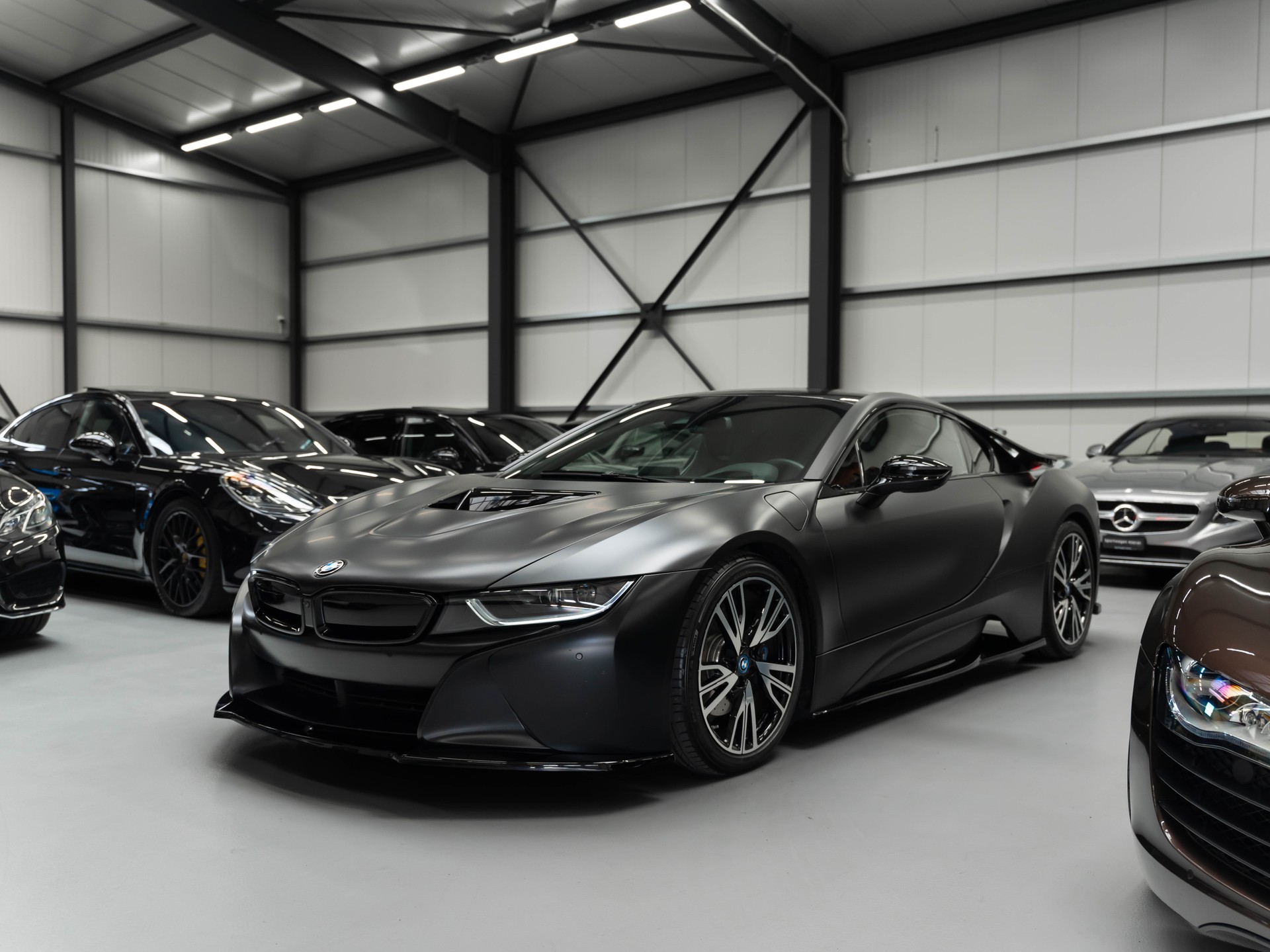 BMW i8 Coupé Facelift Frozen Black / PROTONIC Edition