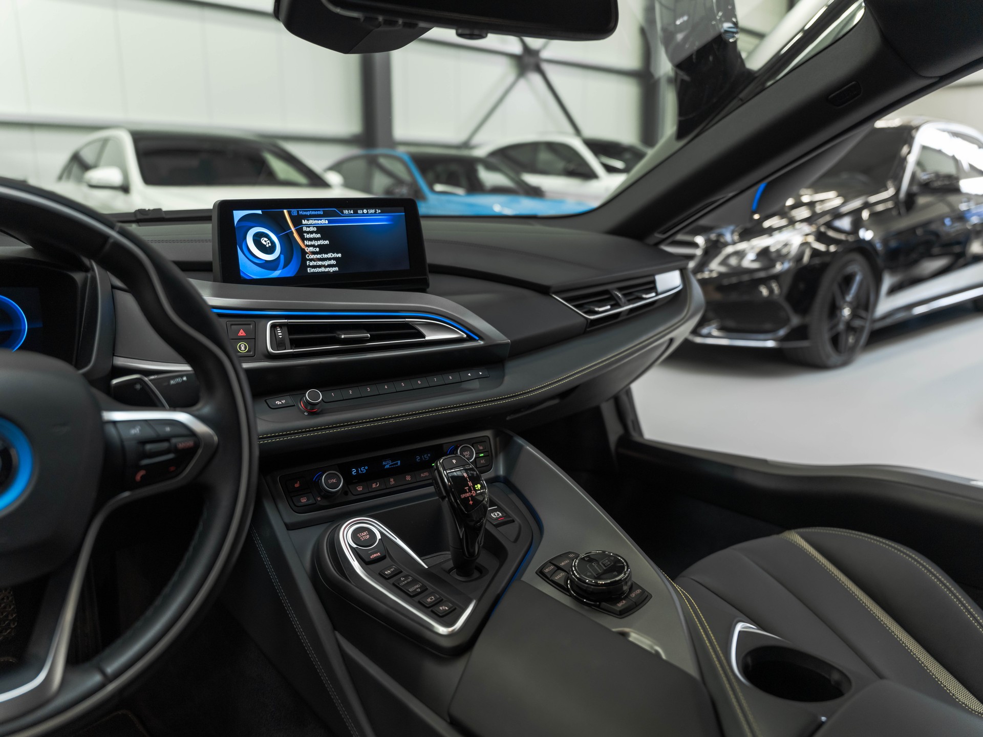 BMW i8 Coupé Facelift Frozen Black / PROTONIC Edition-image-19